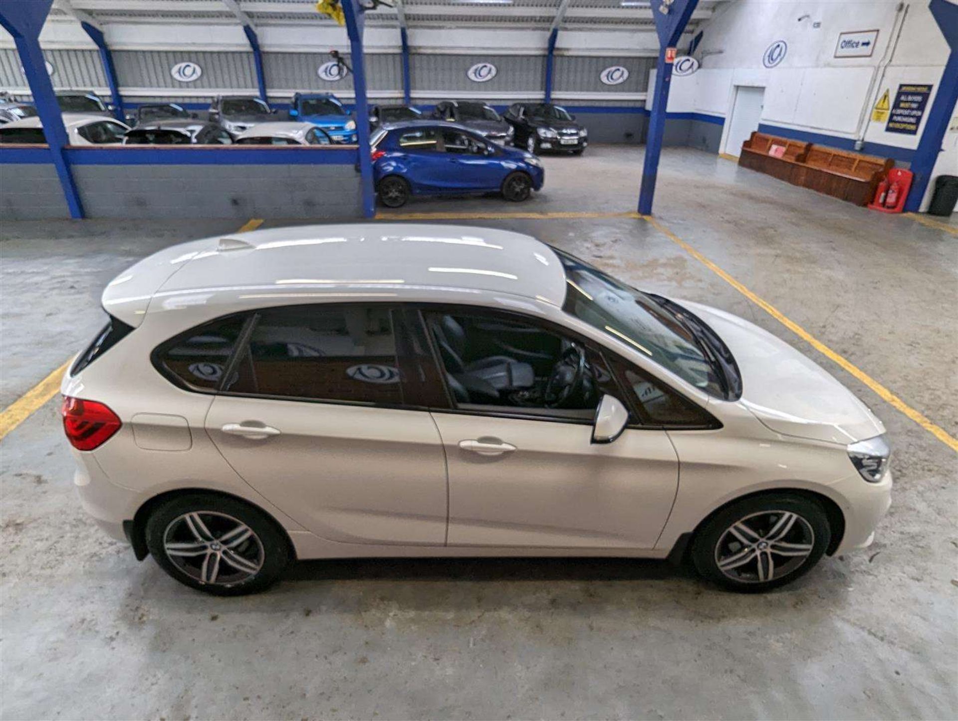 2015 BMW 218D SPORT - Bild 24 aus 29