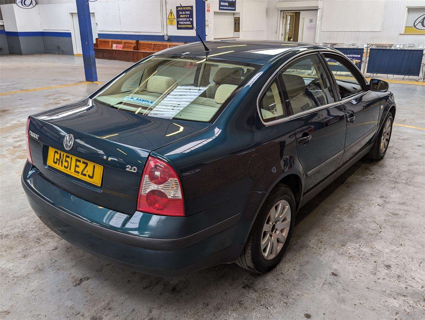 2001 VOLKSWAGEN PASSAT SE - Image 7 of 30