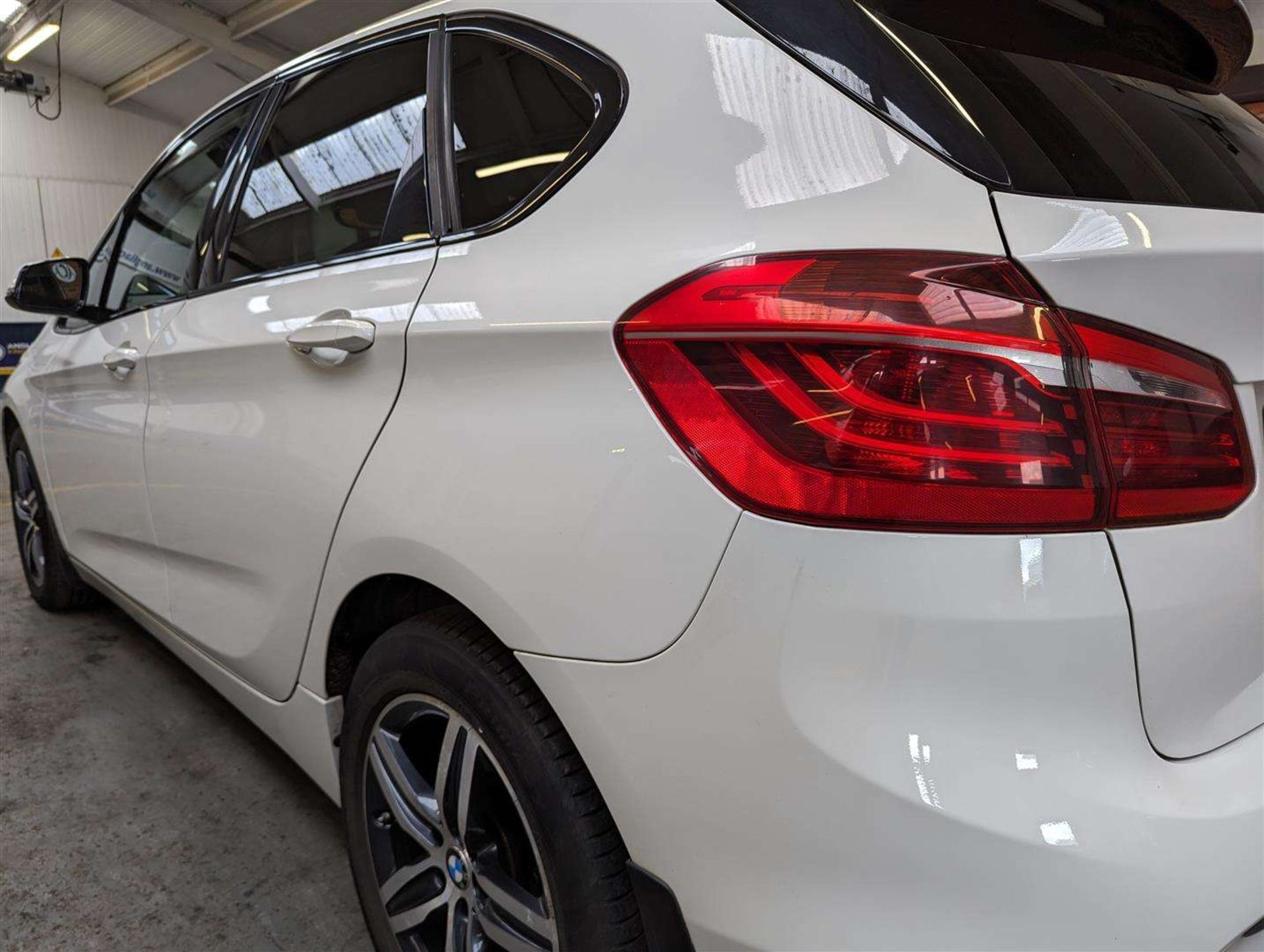 2015 BMW 218D SPORT - Bild 8 aus 29