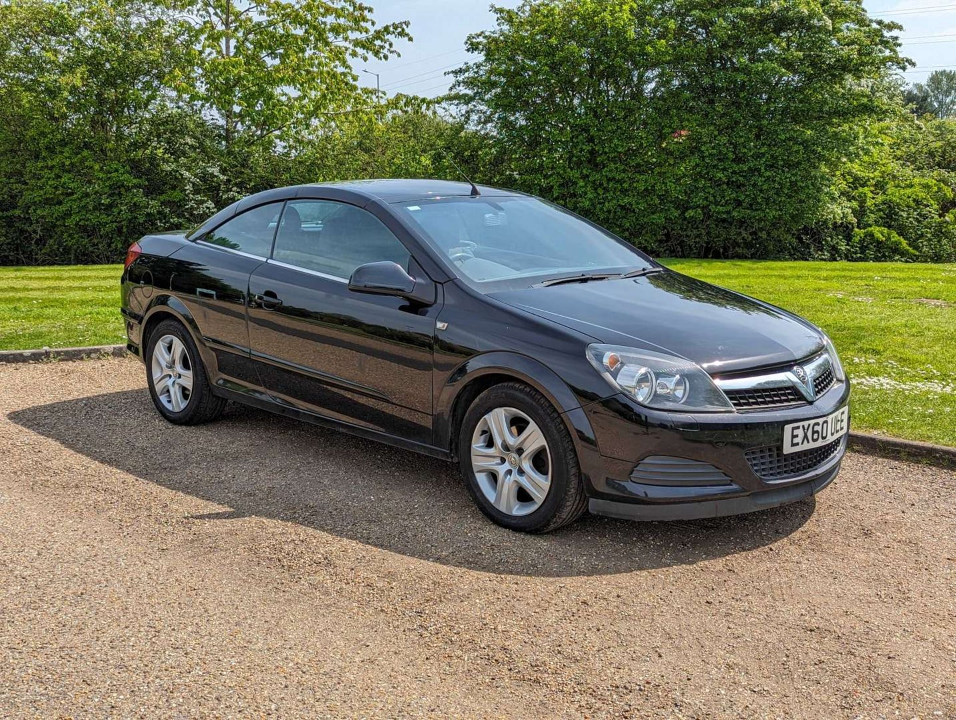 2010 VAUXHALL ASTRA TWINTOP AIR - Image 5 of 30