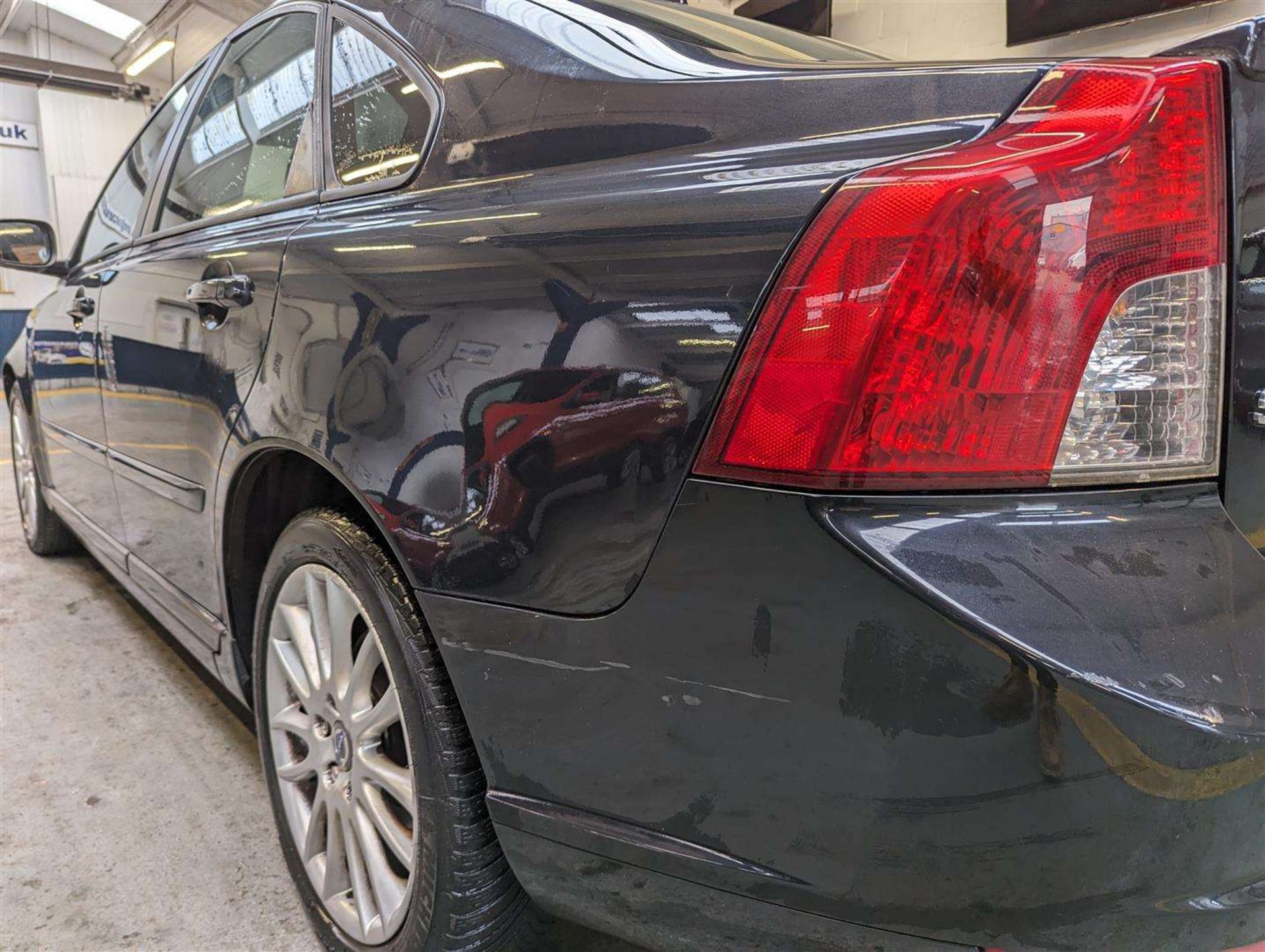2008 VOLVO S40 SE LUX D5 - Image 9 of 28