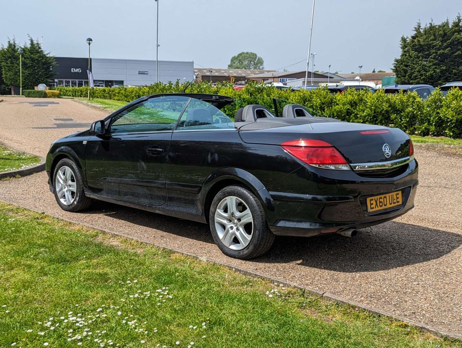 2010 VAUXHALL ASTRA TWINTOP AIR - Image 9 of 30