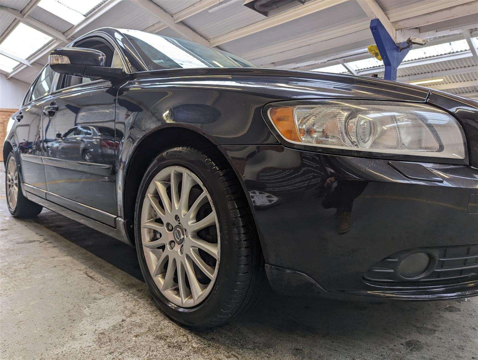 2008 VOLVO S40 SE LUX D5 - Image 7 of 28