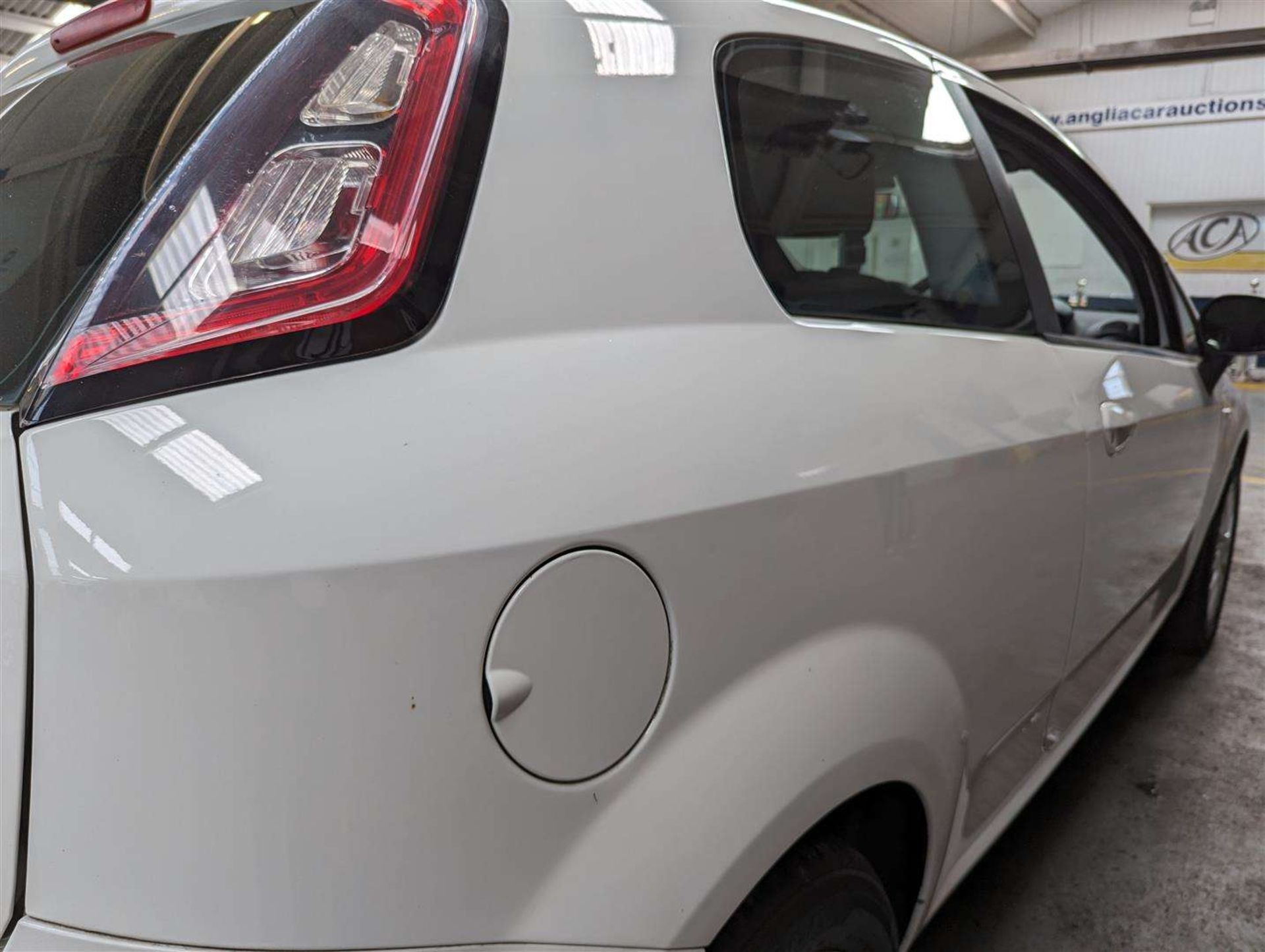 2011 FIAT PUNTO EVO MYLIFE - Image 7 of 29