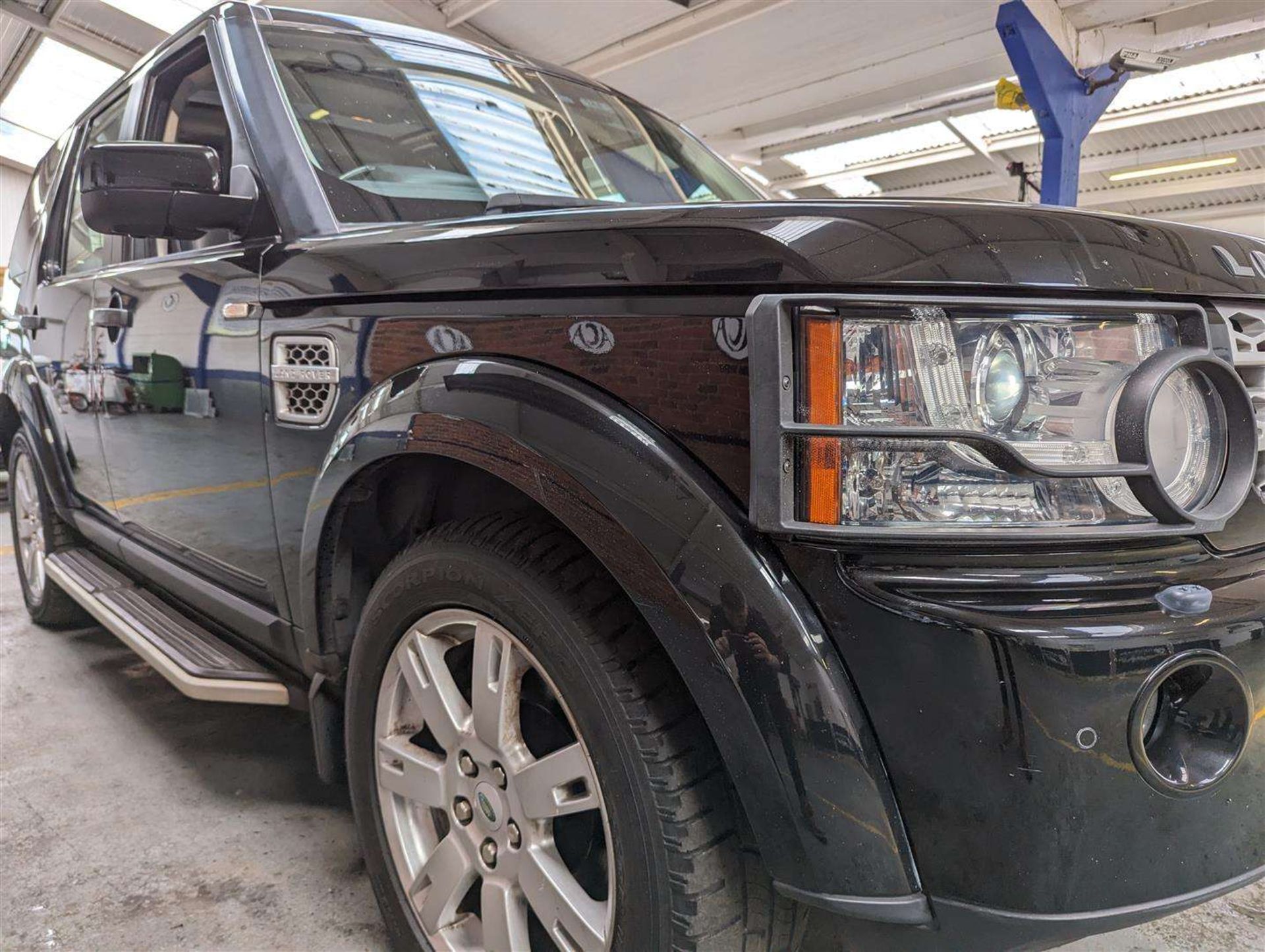 2011 LAND ROVER DISCOVERY - Image 16 of 30