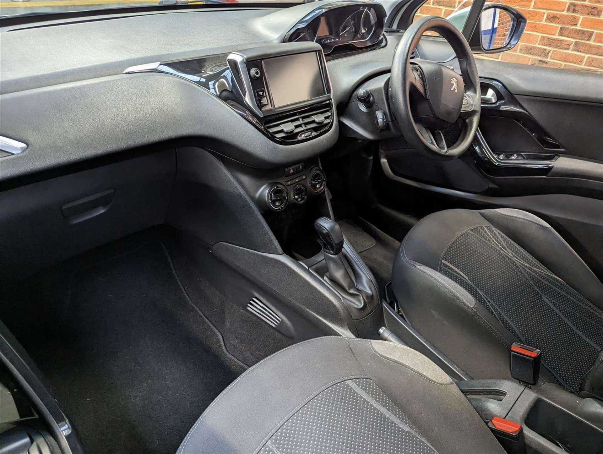 2013 PEUGEOT 208 ACTIVE - Image 16 of 30