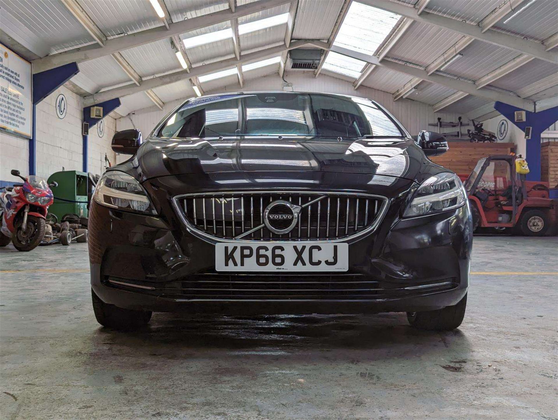 2016 VOLVO V40 INSCRIPTION D4 - Image 4 of 30