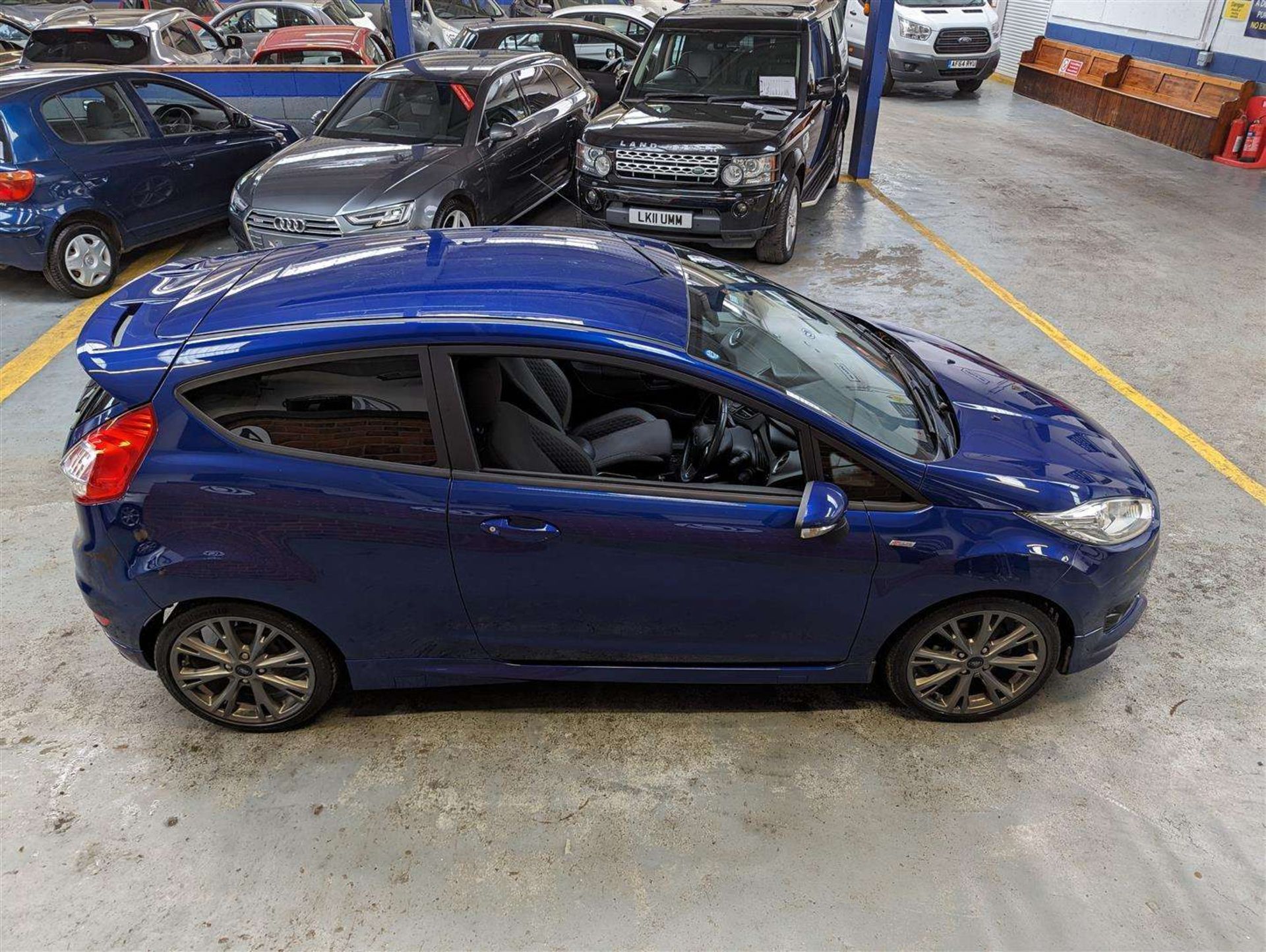 2017 FORD FIESTA ST-LINE - Image 25 of 29