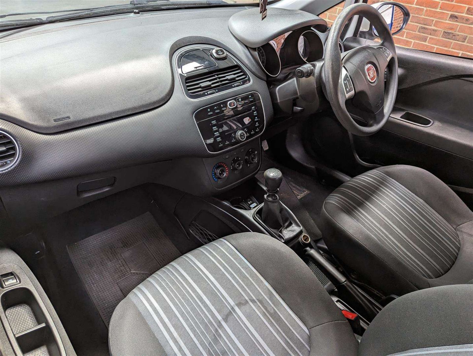 2011 FIAT PUNTO EVO MYLIFE - Image 15 of 29