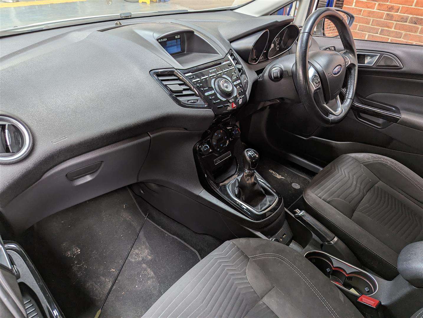 2014 FORD FIESTA TITANIUM - Image 16 of 30