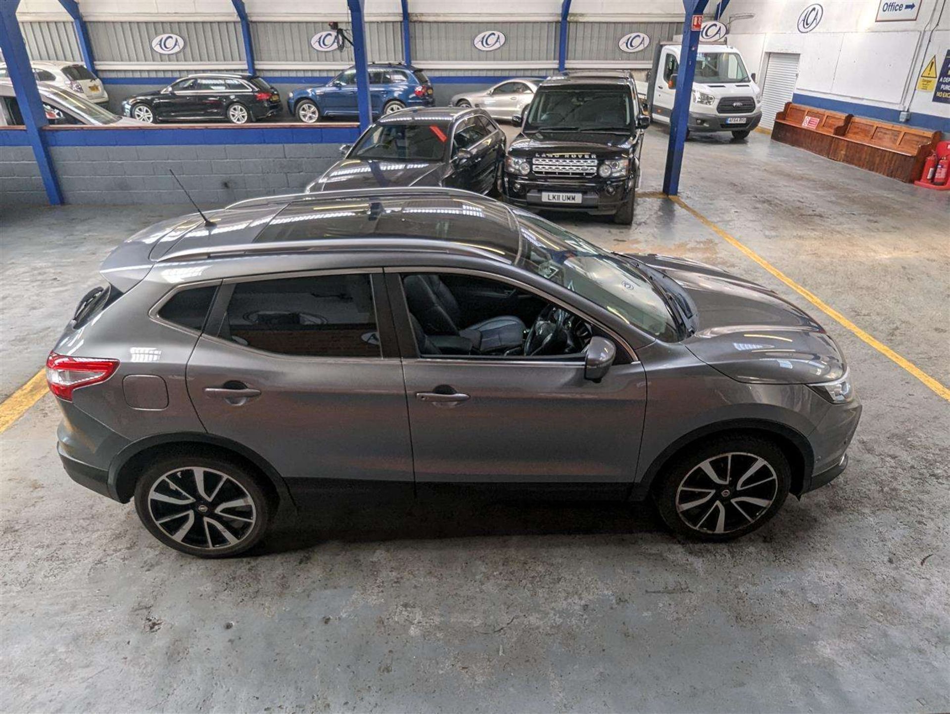 2017 NISSAN QASHQAI TEKNA DCI - Image 6 of 30