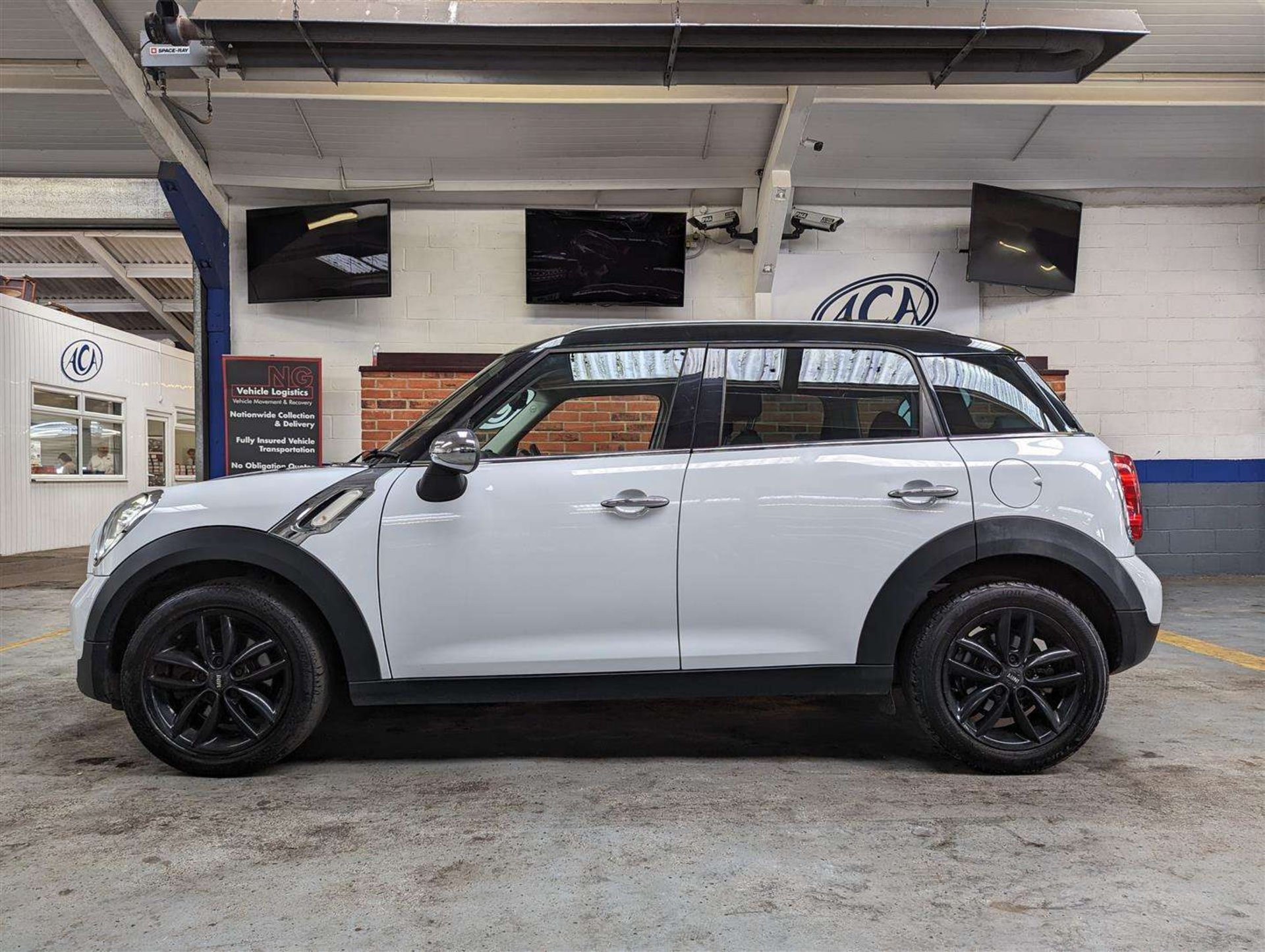 2012 MINI COUNTRYMAN COOPER D - Image 2 of 30