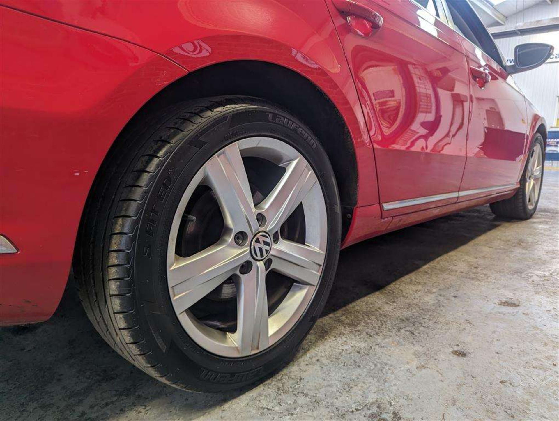 2012 VOLKSWAGEN PASSAT SE BLUEMOTION TECH - Image 8 of 29