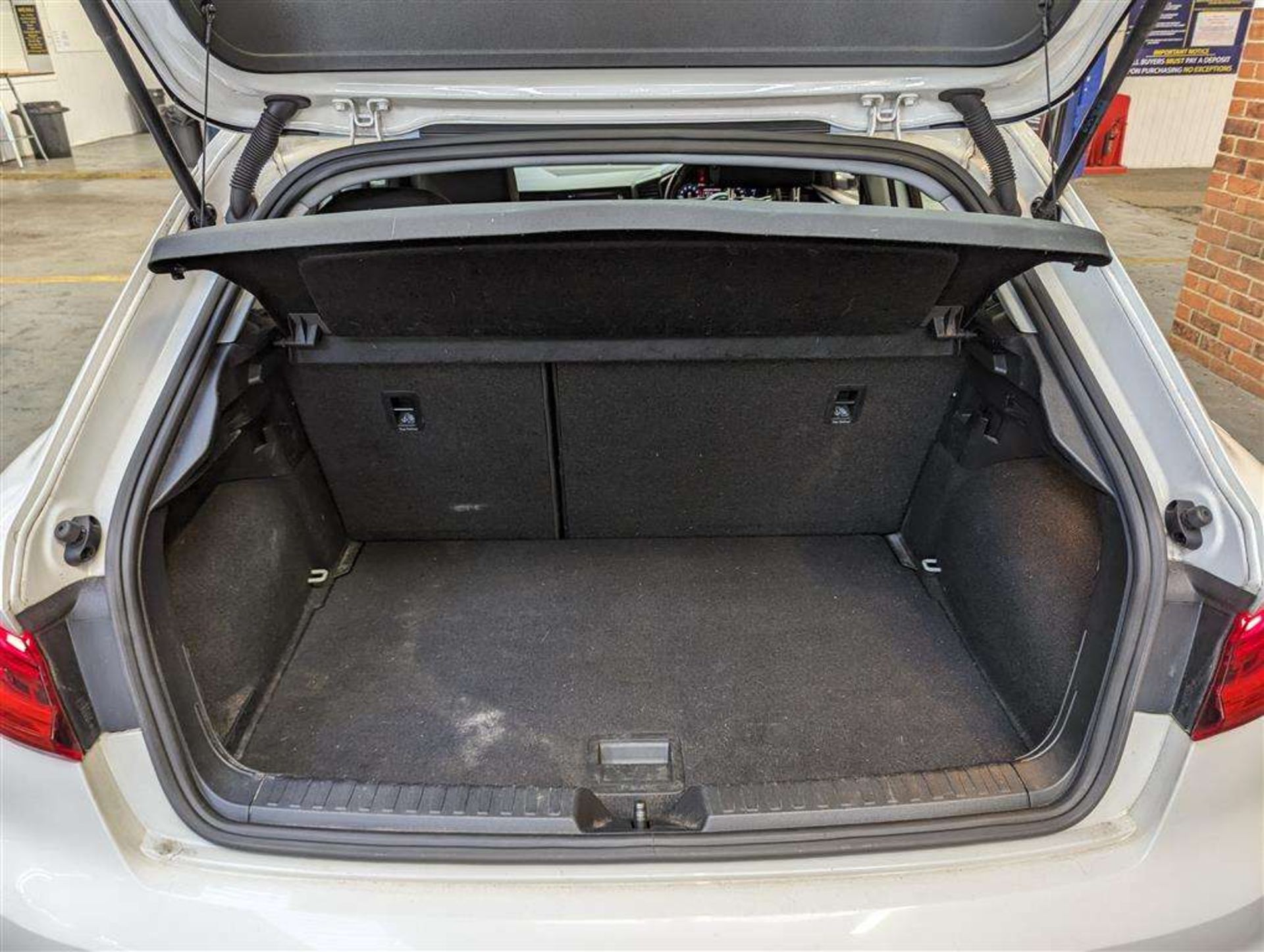 2019 AUDI A1 SE 30 TFSI - Image 9 of 27