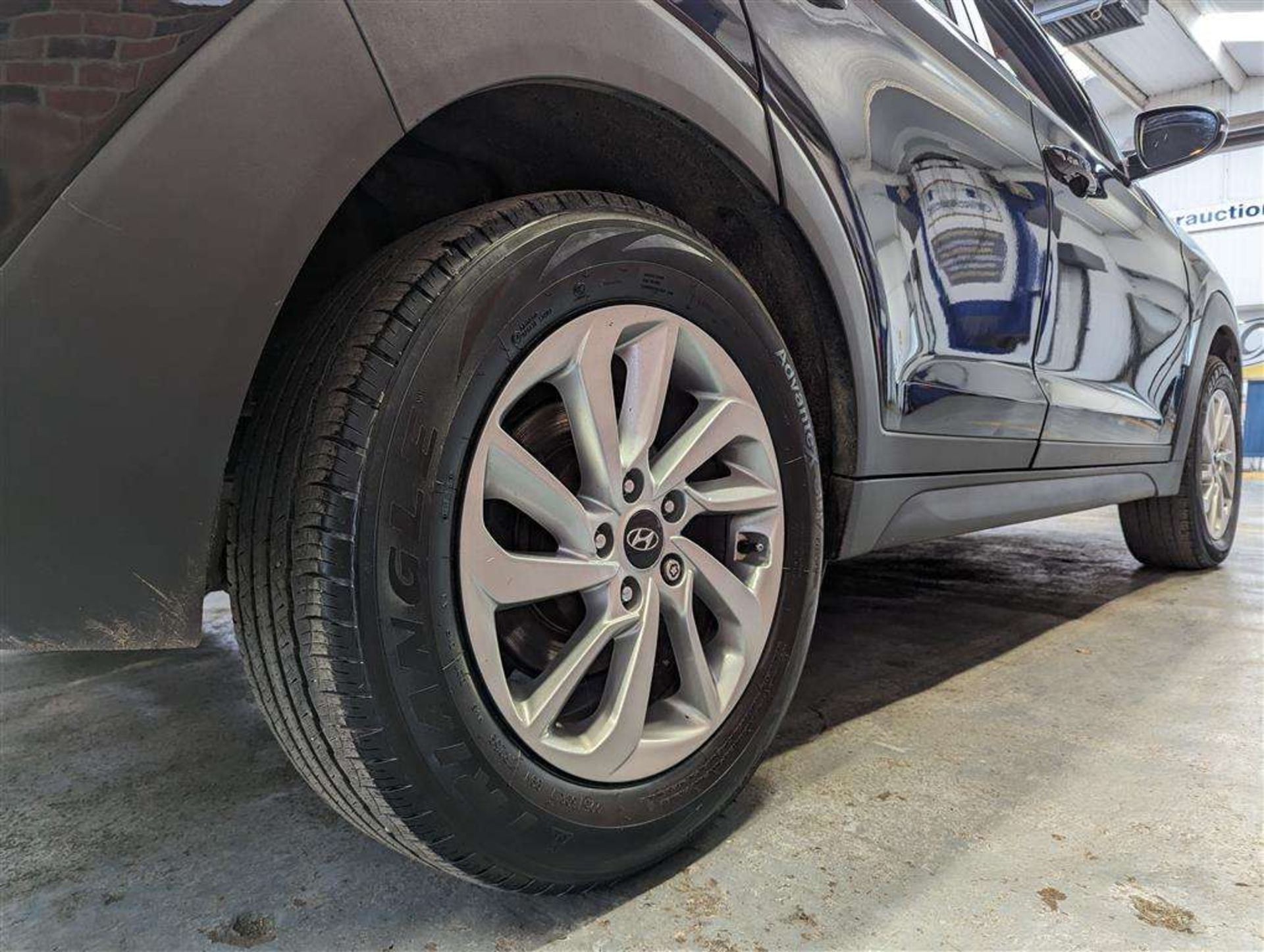 2016 HYUNDAI TUCSON SE NAV B-DRIVE 2WD - Image 8 of 30