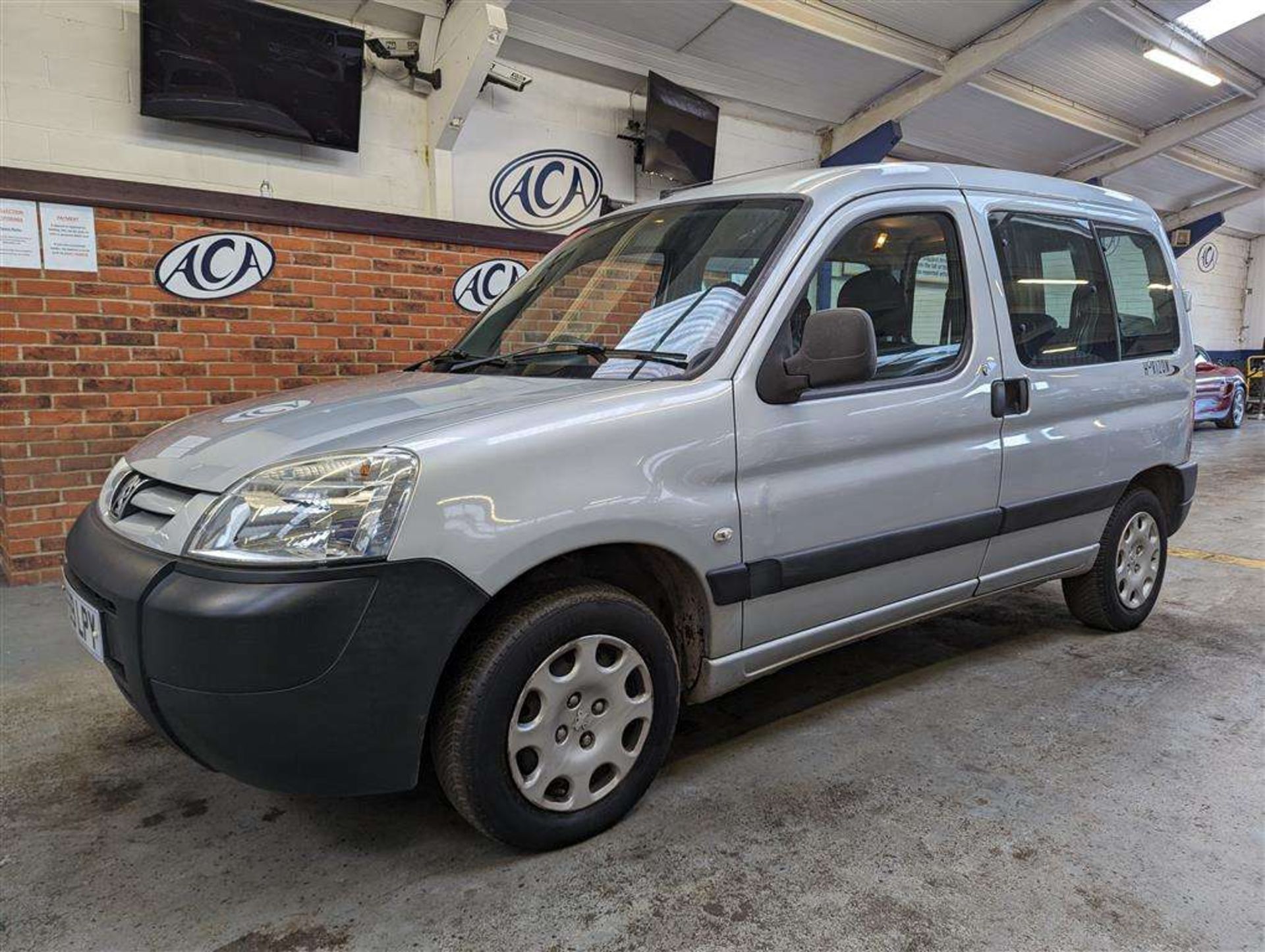 2010 PEUGEOT PARTNER ORIGIN COMBI HDI W.A.V. - Image 12 of 30