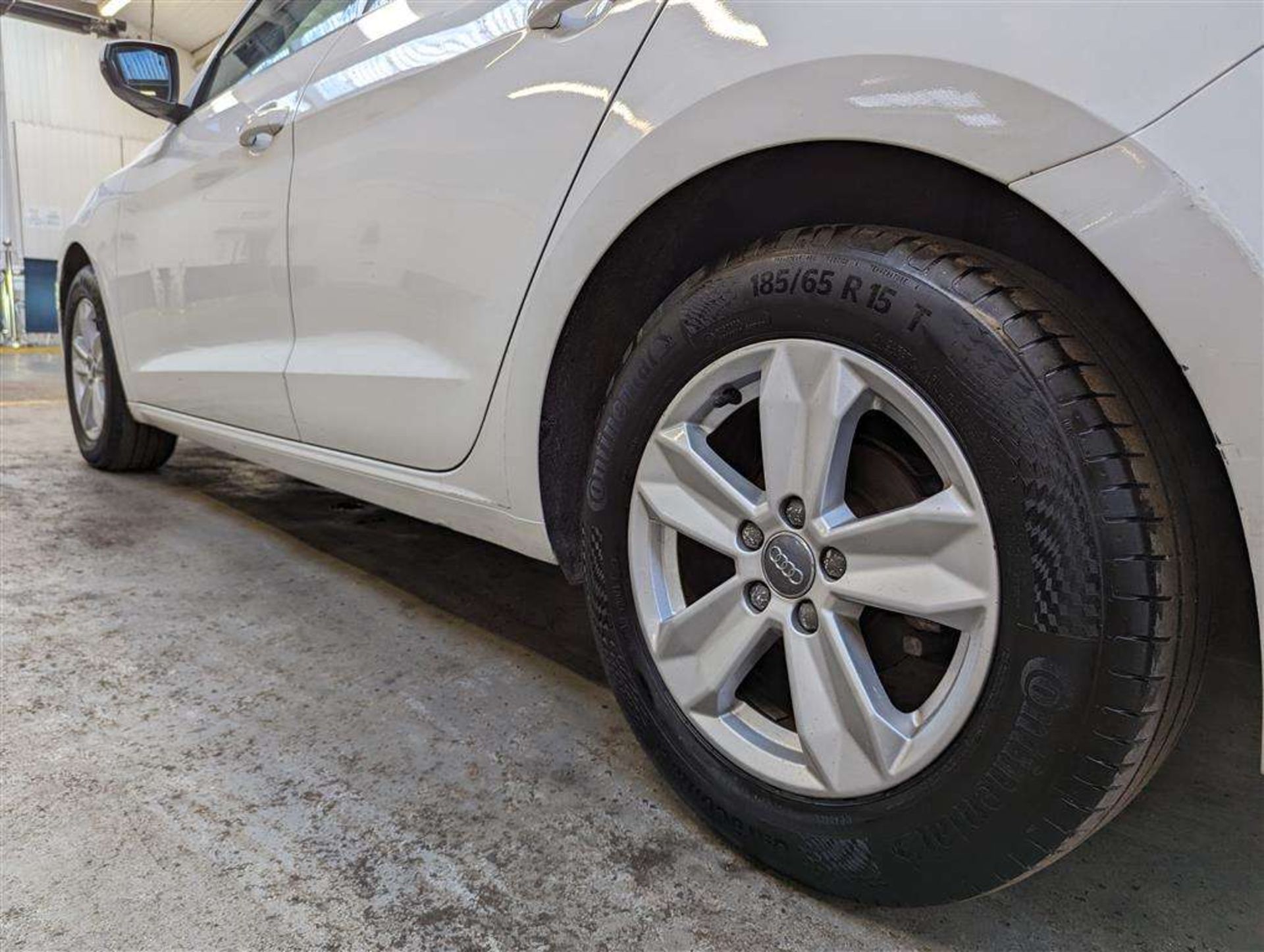 2019 AUDI A1 SE 30 TFSI - Image 11 of 27