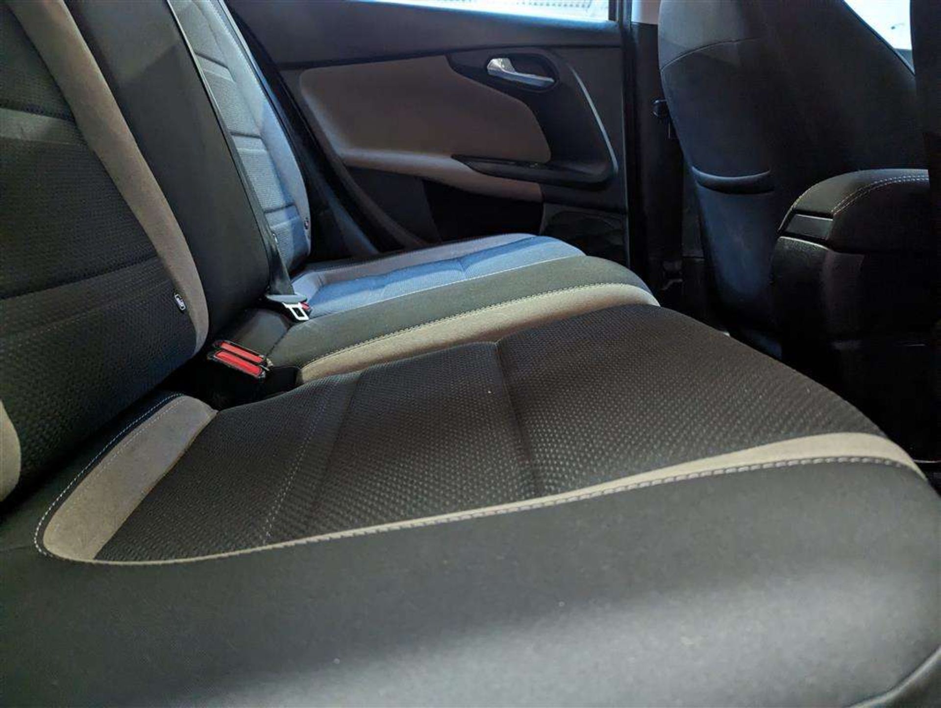 2018 FIAT TIPO LOUNGE MULITJET - Image 24 of 30