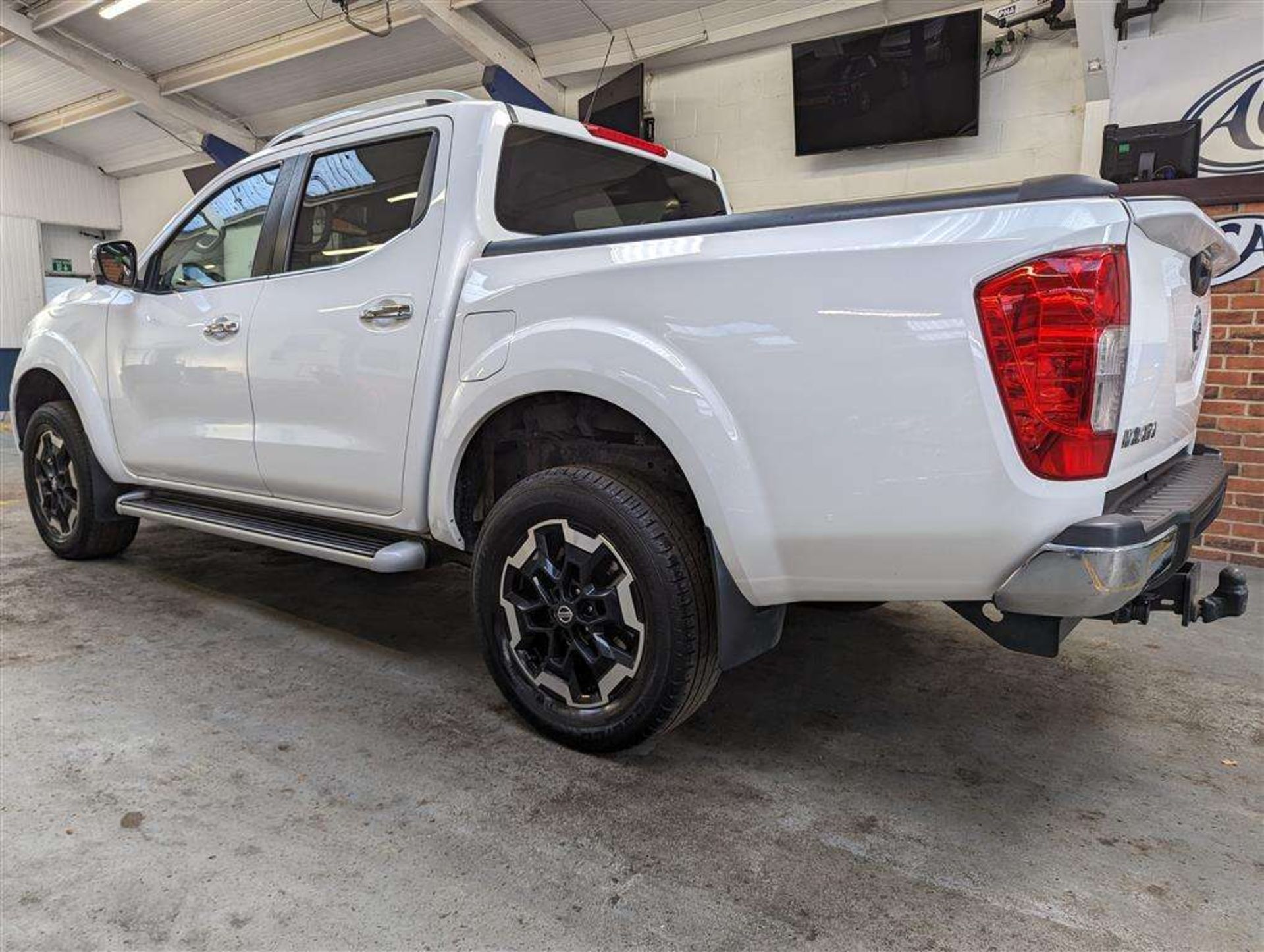 2020 NISSAN NAVARA TEKNA DCI AUTO - Image 16 of 28