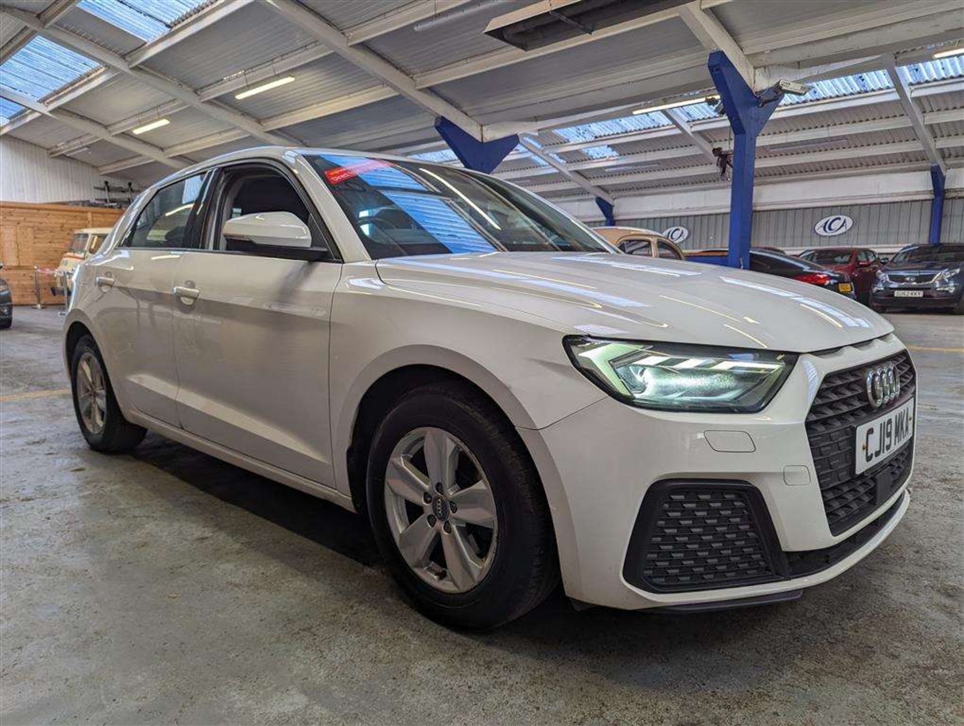 2019 AUDI A1 SE 30 TFSI - Image 14 of 27
