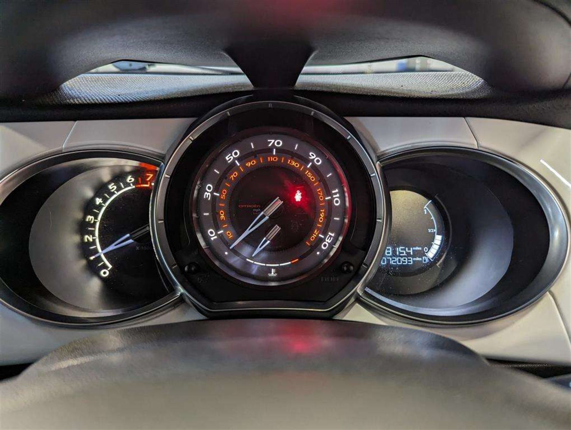 2015 CITROEN DS3 PURETECH DSTYLE ICE S - Image 25 of 26