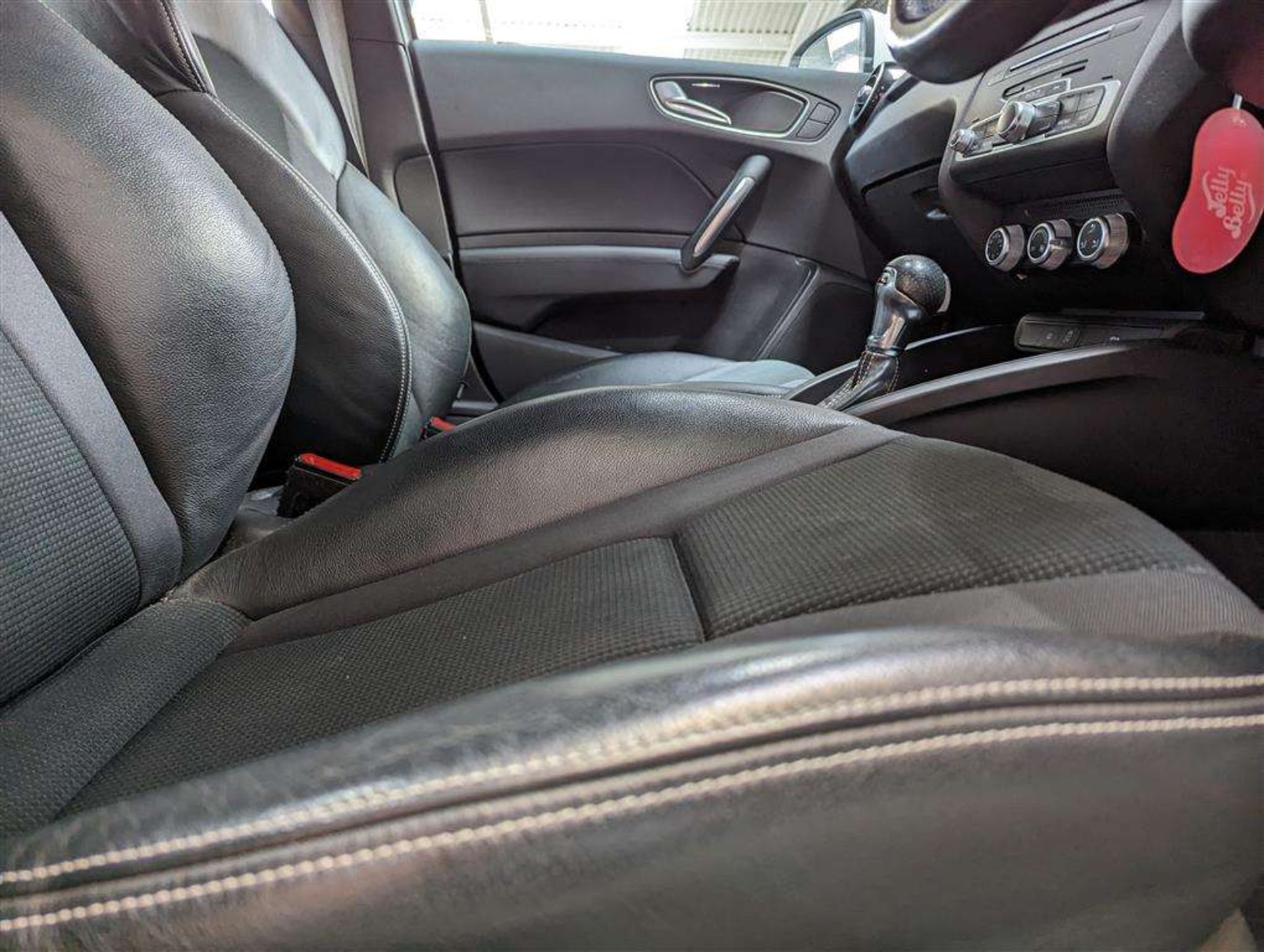 2016 AUDI A1 S LINE TDI S-A - Image 23 of 28