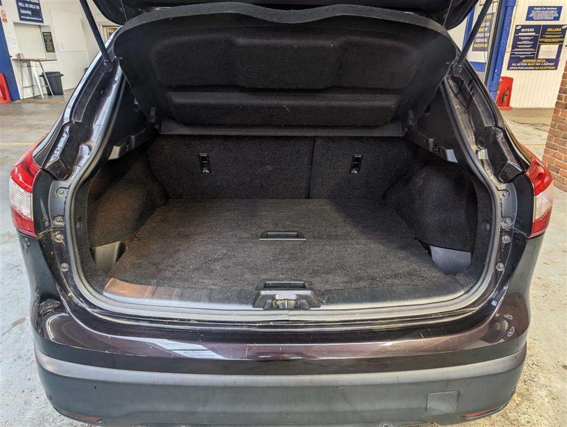 2015 NISSAN QASHQAI TEKNA DCI - Image 9 of 30