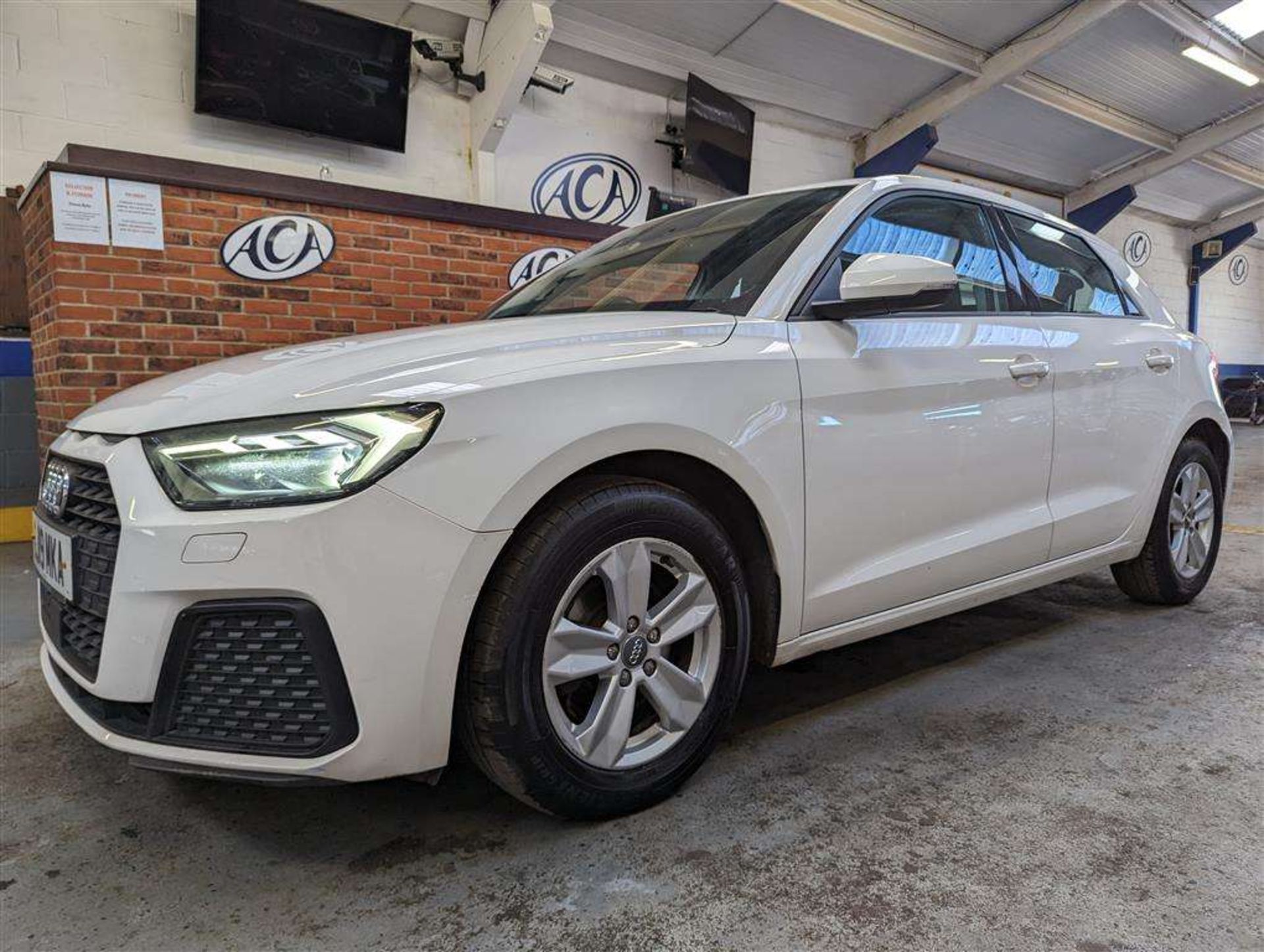2019 AUDI A1 SE 30 TFSI - Image 13 of 27