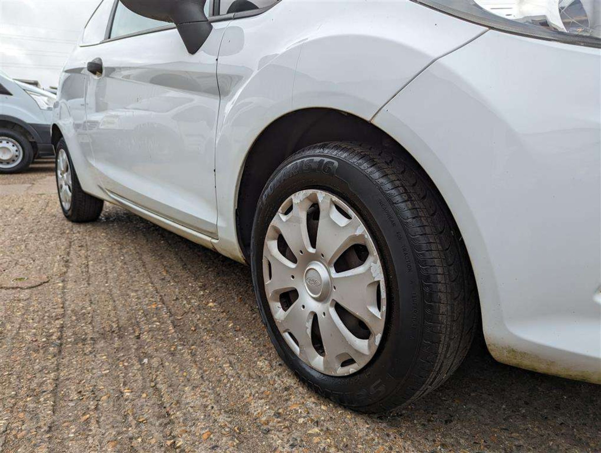 2011 FORD FIESTA ECONETIC TDCI DPF - Image 15 of 28