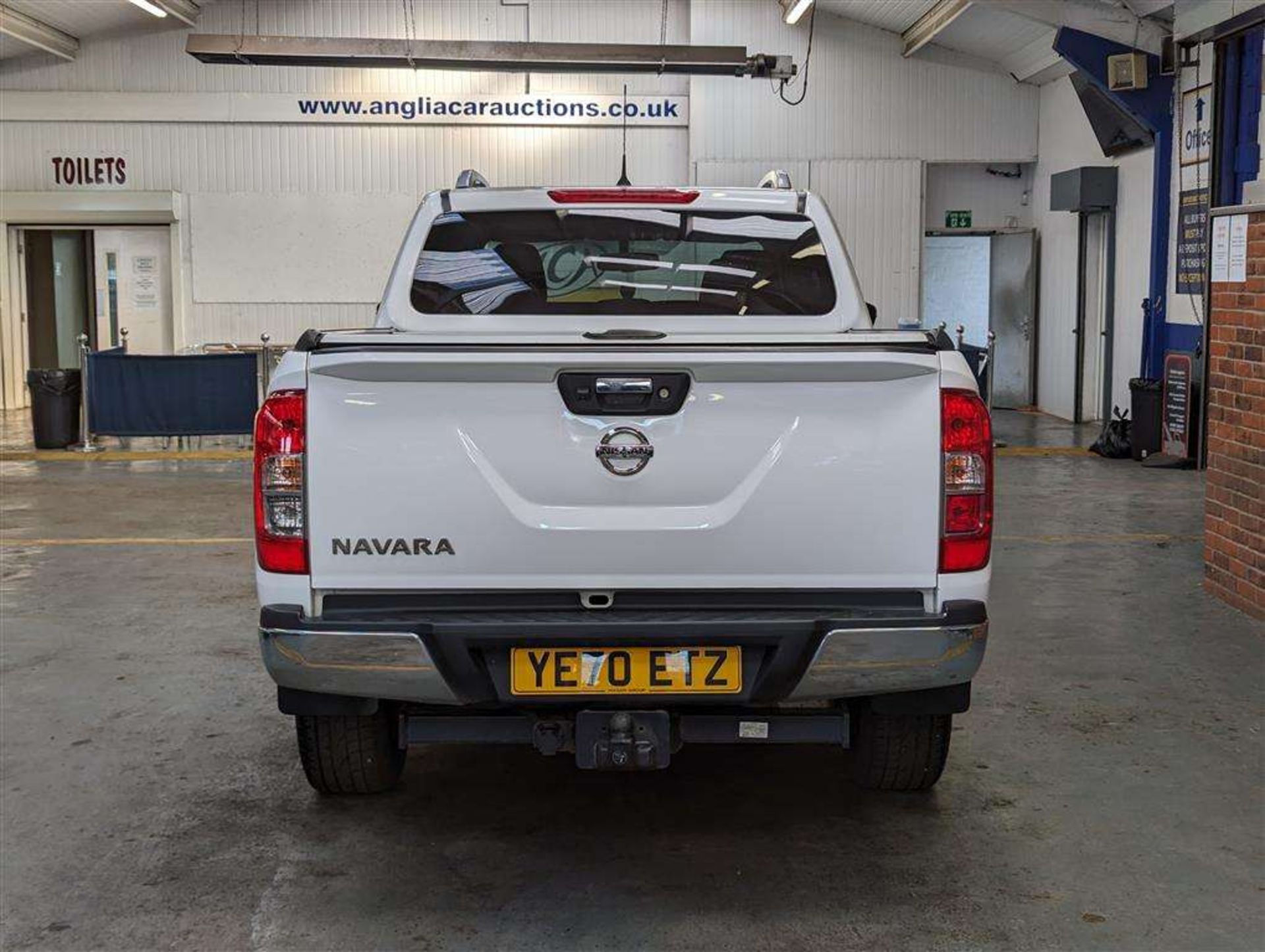 2020 NISSAN NAVARA TEKNA DCI AUTO - Image 4 of 28