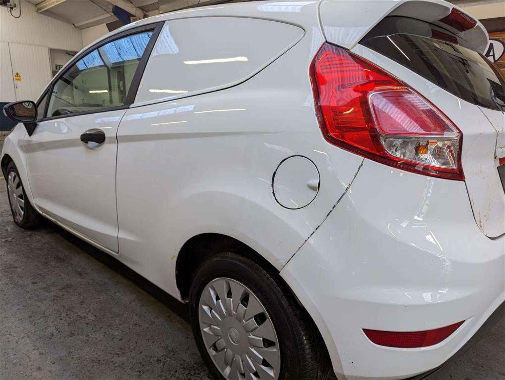 2014 FORD FIESTA ECONETIC TECH TDCI - Image 7 of 28