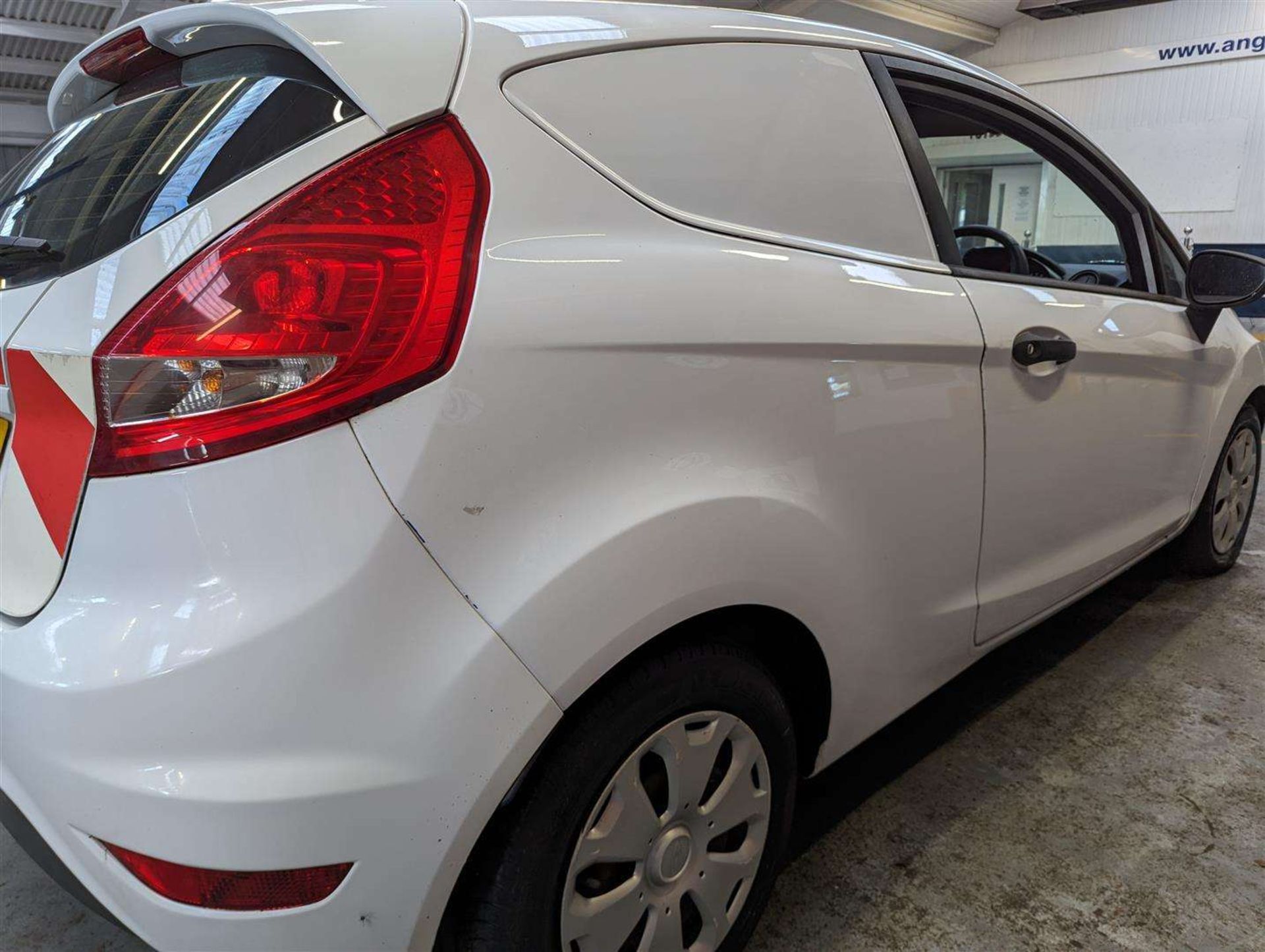 2011 FORD FIESTA ECONETIC TDCI DPF - Image 8 of 30