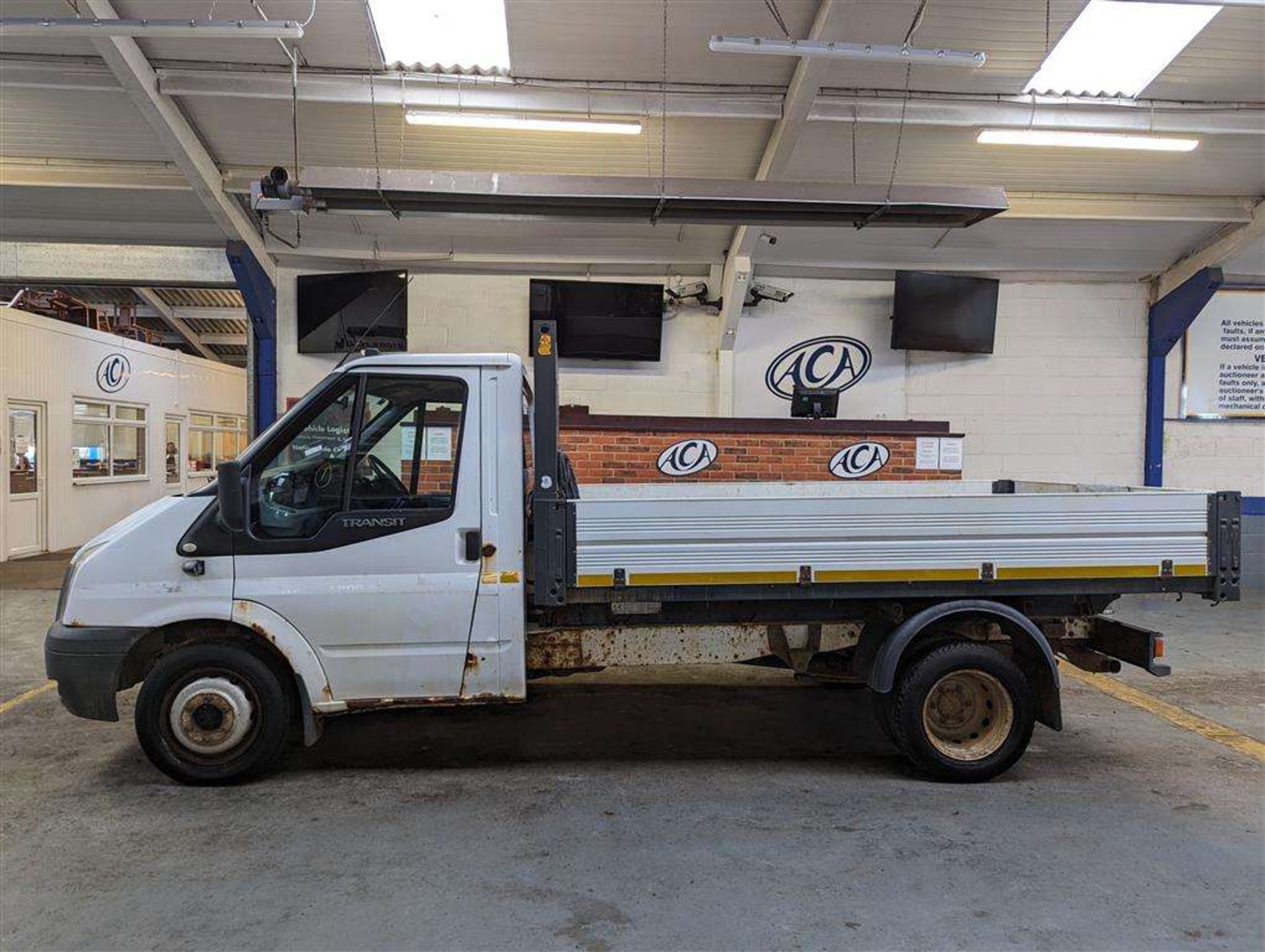 2012 FORD TRANSIT 125 T350 RWD - Image 2 of 26