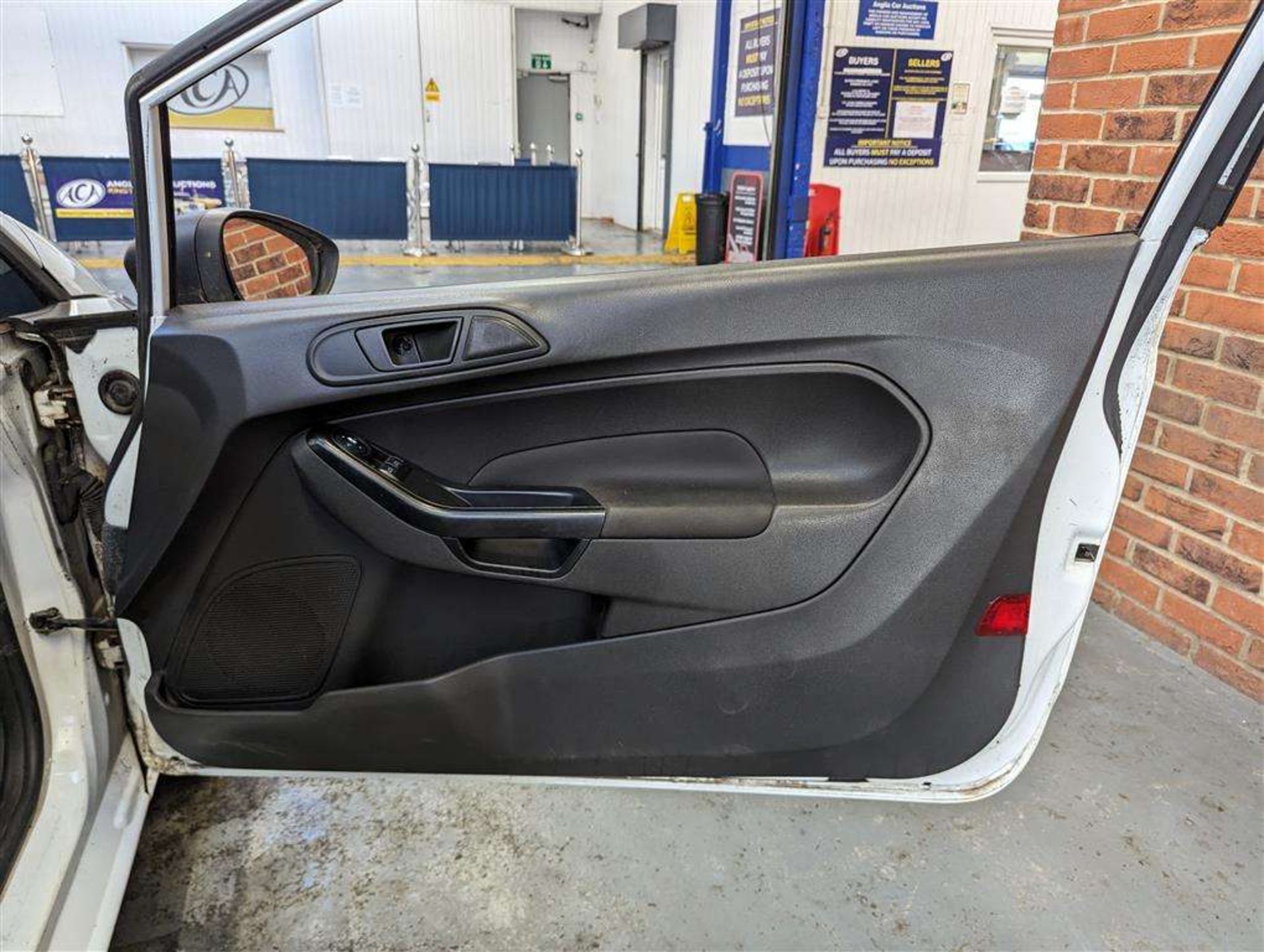 2014 FORD FIESTA ECONETIC TECH TDCI - Image 21 of 28