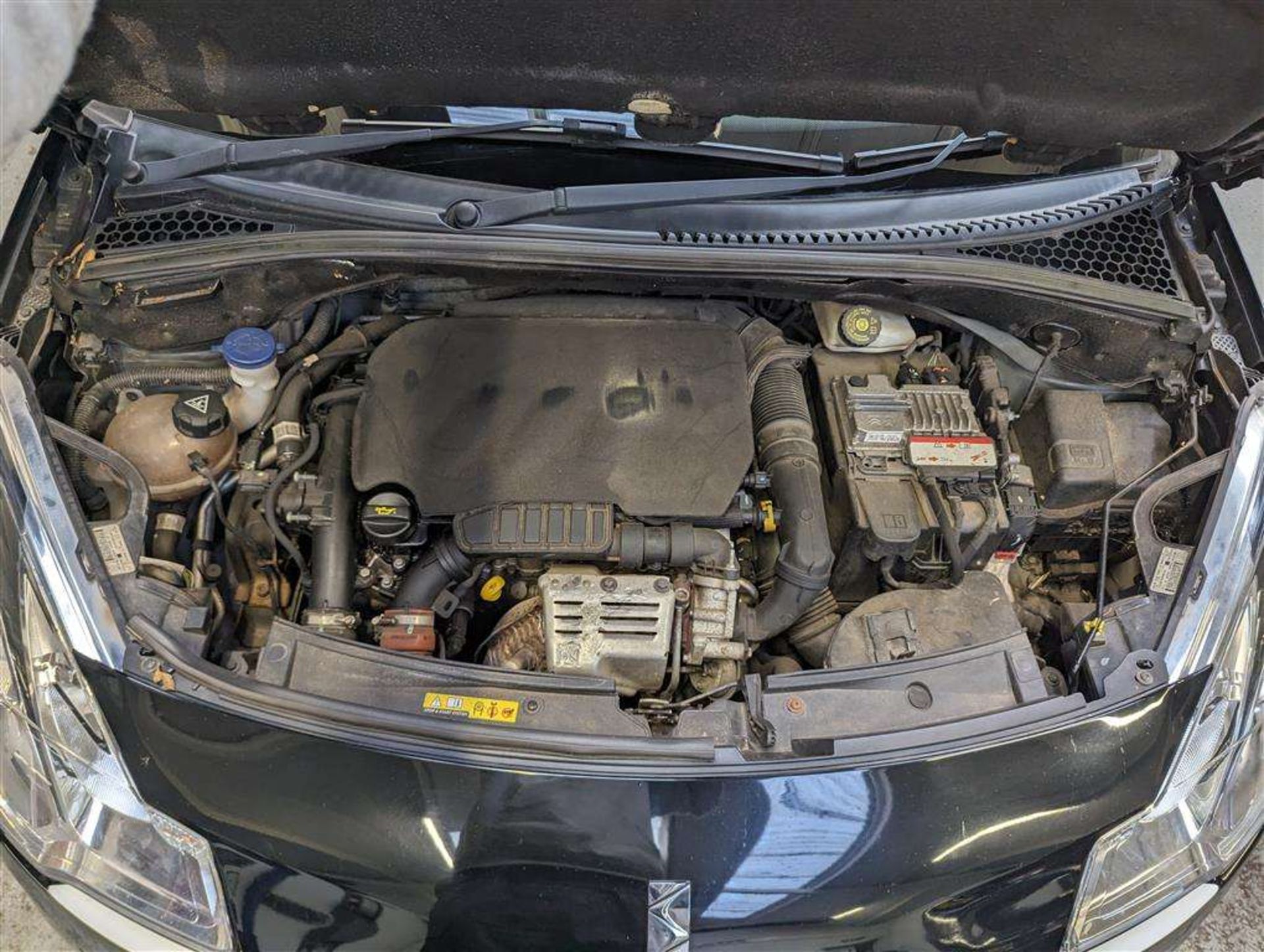 2015 CITROEN DS3 PURETECH DSTYLE ICE S - Image 19 of 26