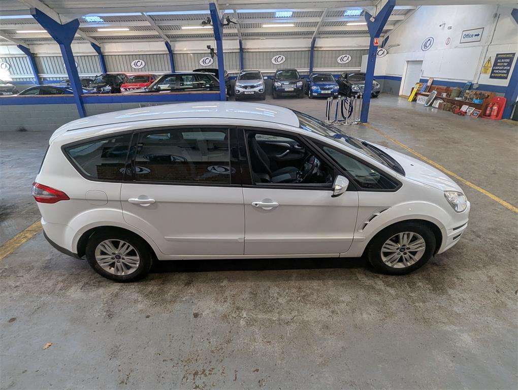 2015 FORD S-MAX ZETEC TDCI AUTO - Image 26 of 29