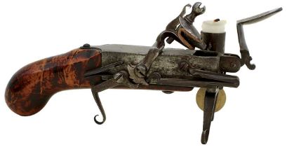 AN EARLY 18TH CENTURY FLINTLOCK TINDER LIGHTER,