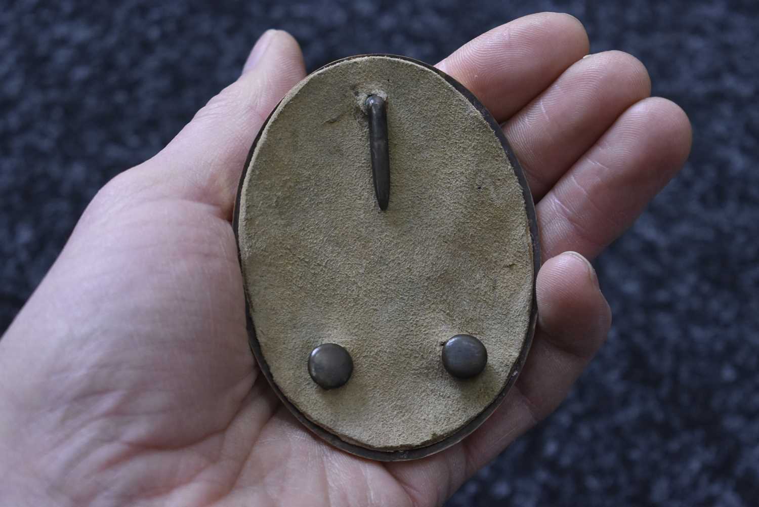 AN OFFICER'S SHOULDER BELT PLATE TO THE 79TH REGIMENT OF FOOT (CAMERON HIGHLANDERS), - Image 6 of 7