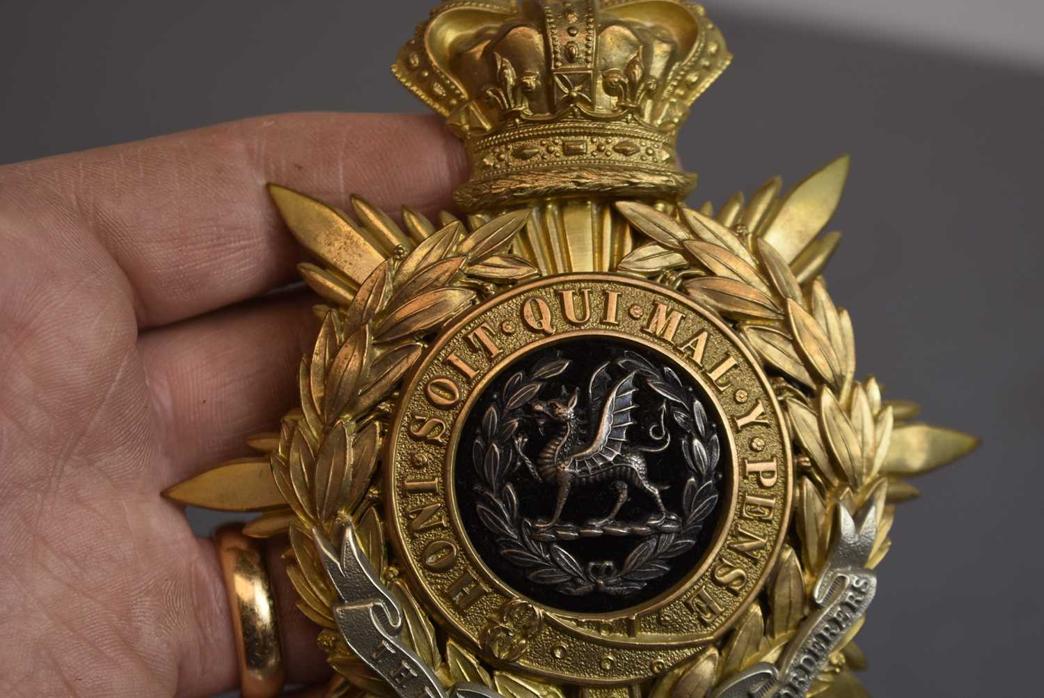 A VICTORIAN SOUTH WALES BORDERERS BLUE CLOTH HELMET PLATE, - Image 3 of 7