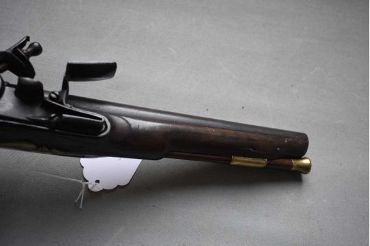 AN 18TH CENTURY .690 CALIBRE CONTINENTAL FLINTLOCK SERVICE PISTOL, - Image 9 of 12