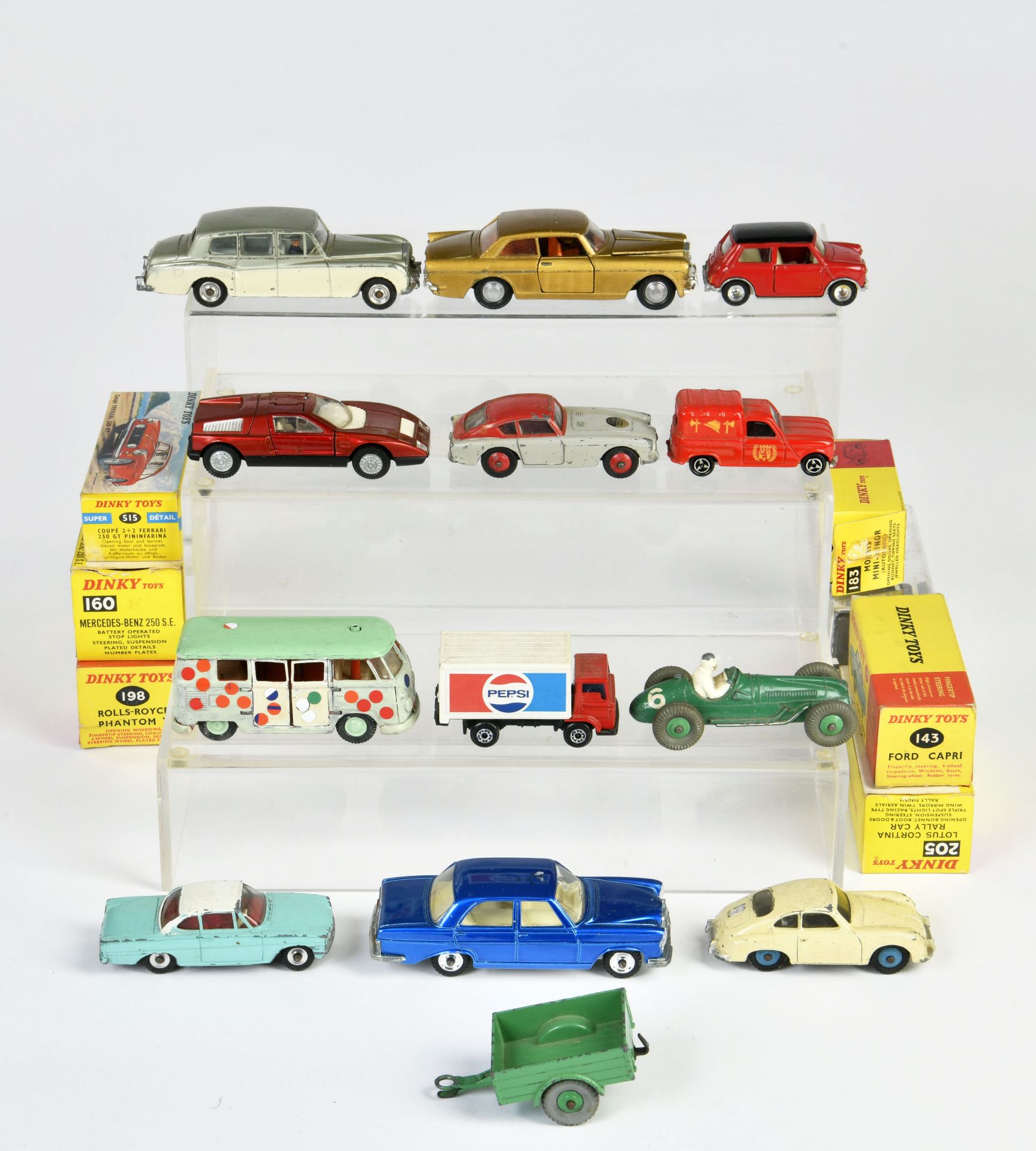 Dinky Toys a.o., bundle vehicles, 1:43, treasure trove, mostly used