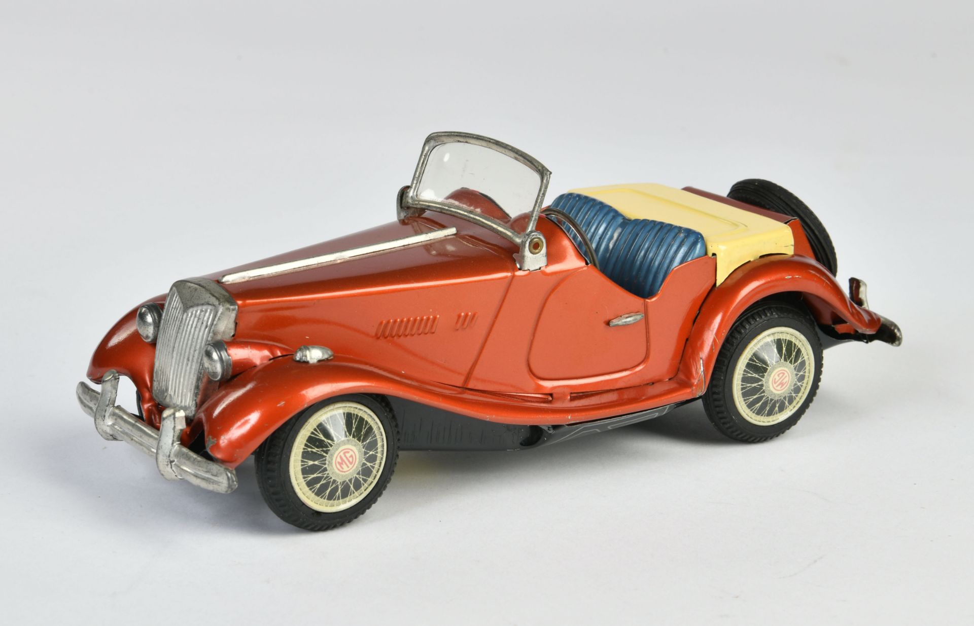 Bandai, MG Roadster, Japan, tin, 17,5 cm, friction ok, C 1-2