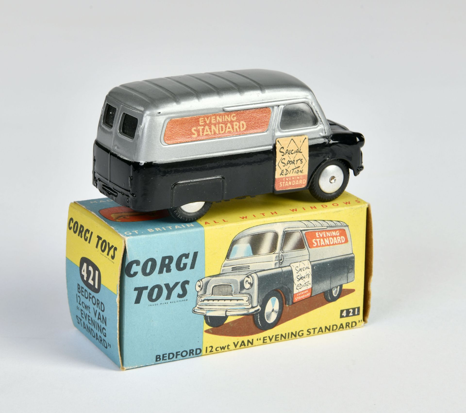 Corgi Toys, 421 Bedford 12CWT Van, grey, black, England, 1:43, diecast, box C 1, C 1 - Image 2 of 2