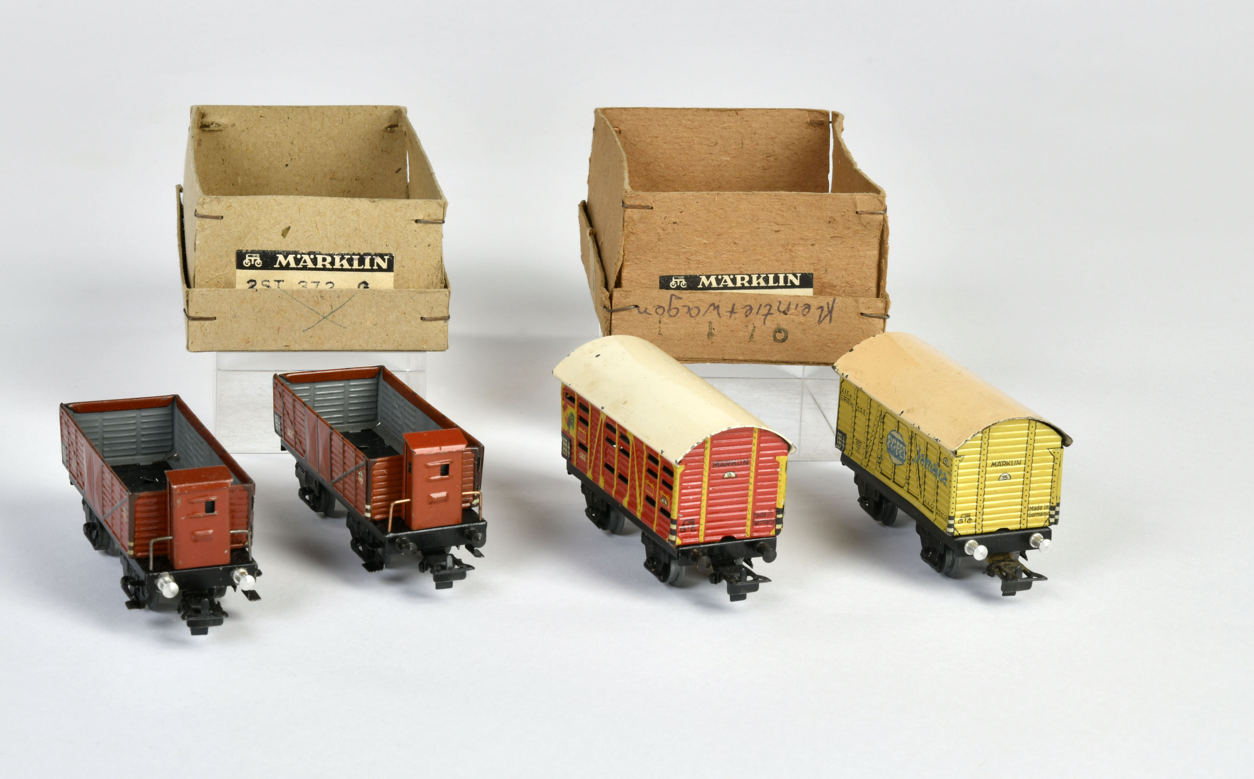 Märklin, 4 freight wagons, H0, tin, C 2/2+