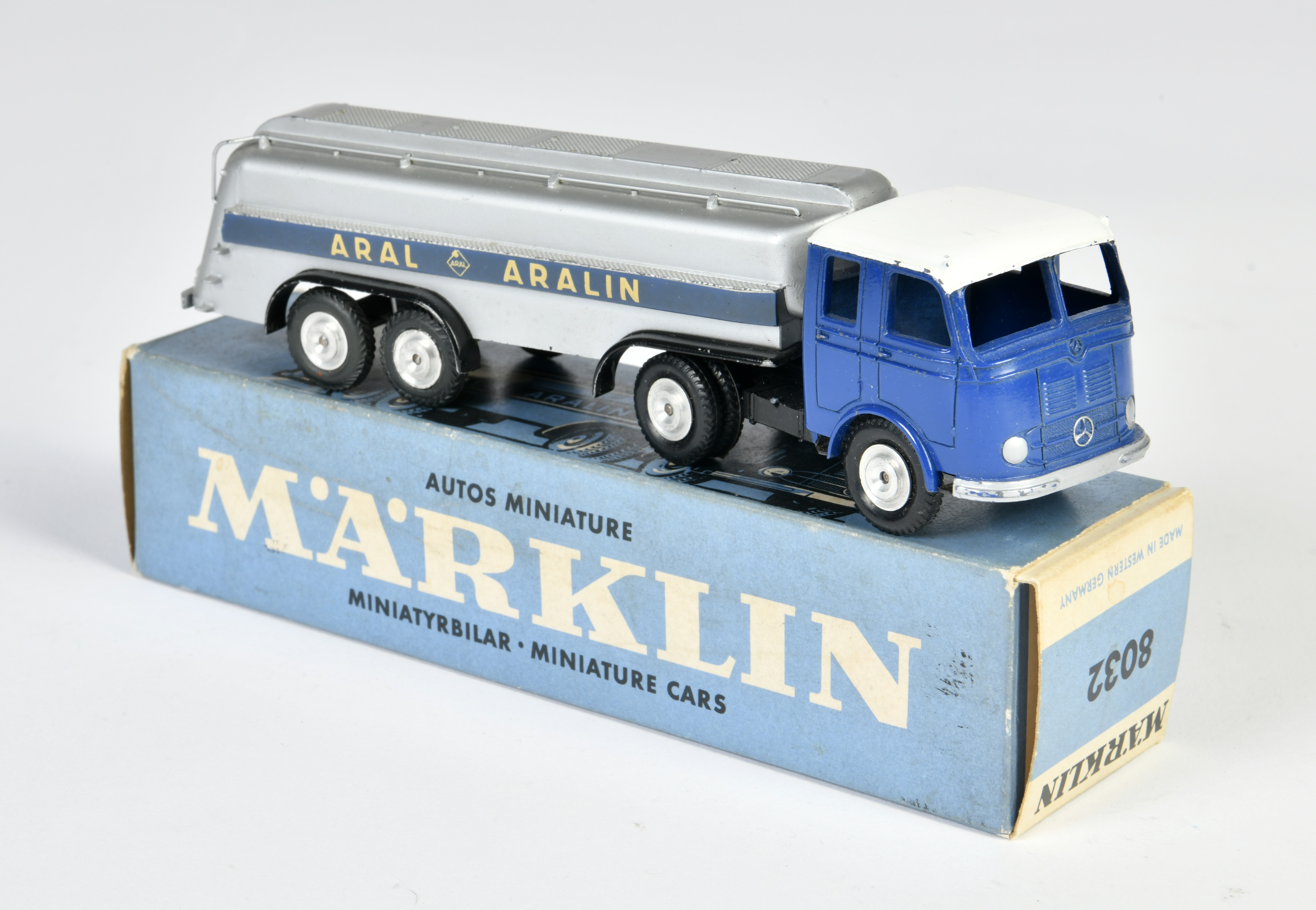 Märklin, Aral tank truck 8032, W.-Germany, 1:43, diecast, box C 1-, C 2+