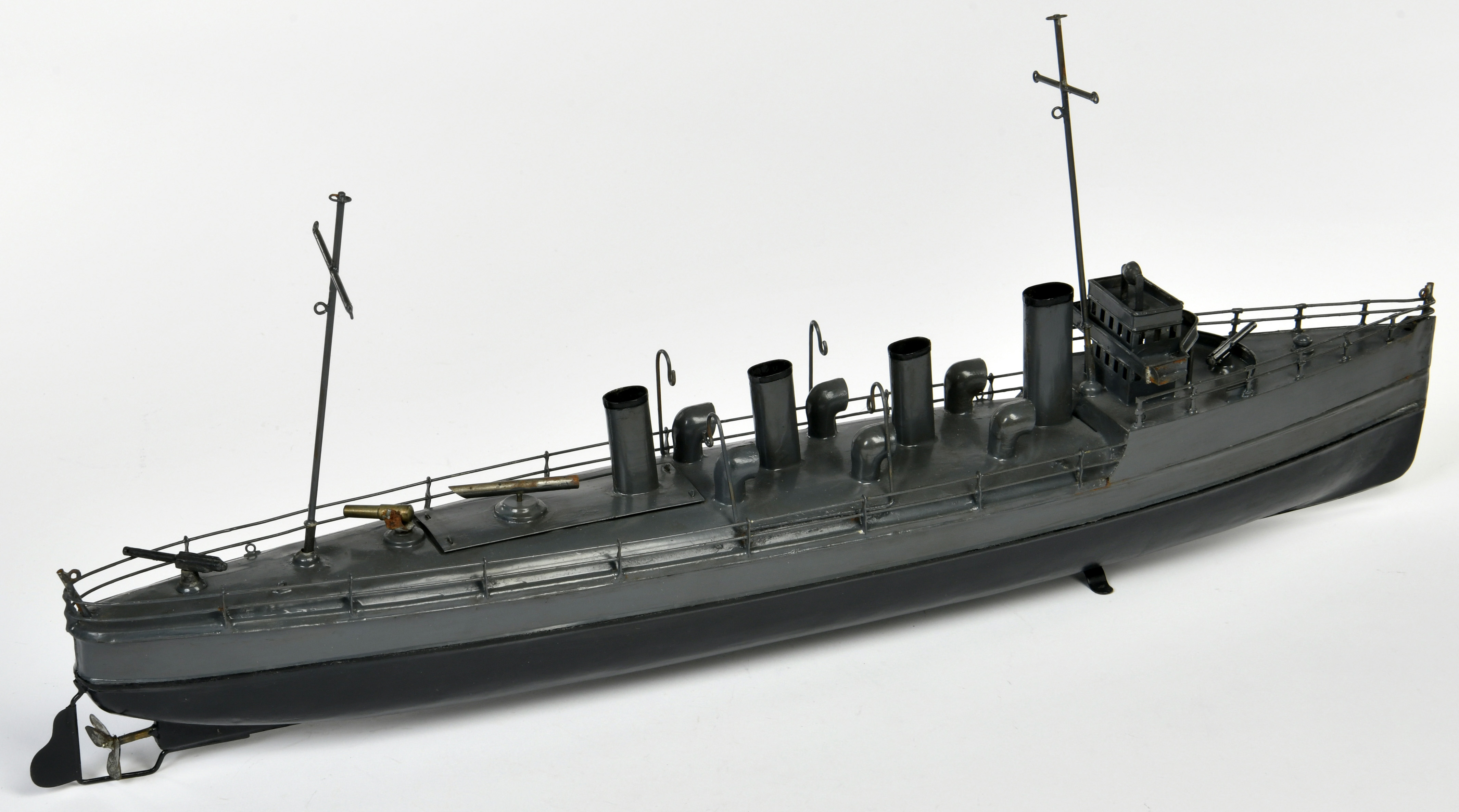 Bing, torpedo boat, Germany pw, 55 cm, tin, repainted - Image 2 of 2