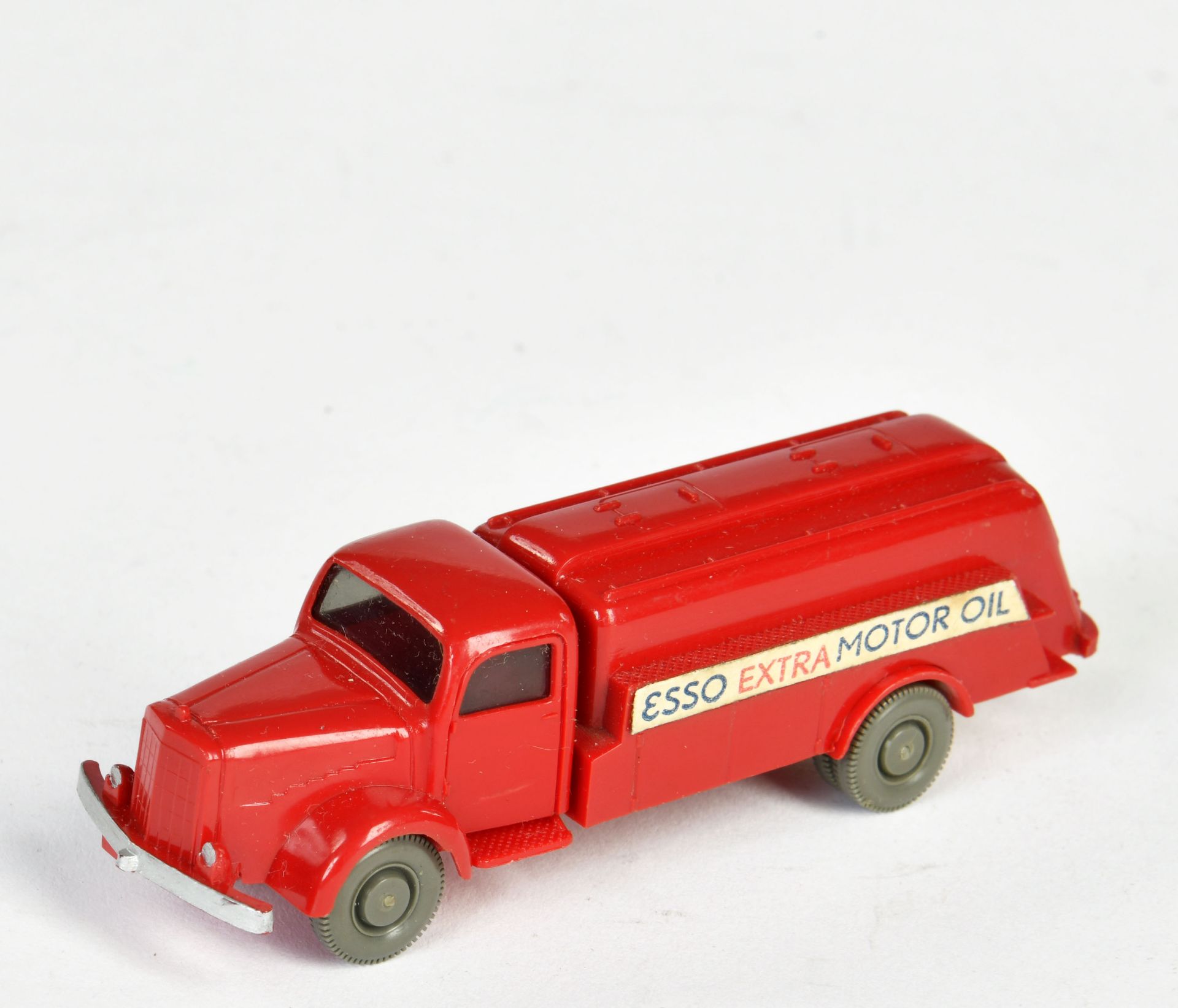 Wiking, 933/4 Esso tank truck MB 5000, 1:87, small scratches, otherwise very good