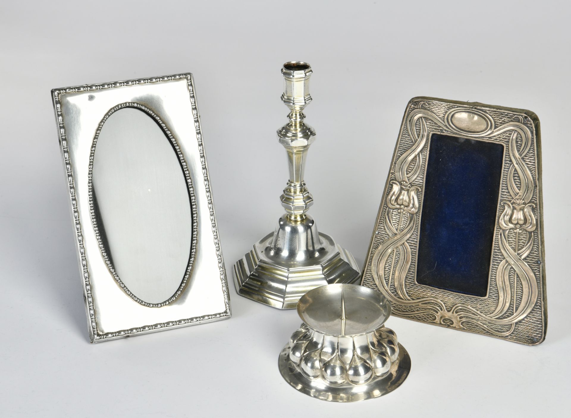 2 frames, 2 candlesticks, 2 x 800 silver, 7 - 22 cm, frame without hallmark - Image 2 of 2