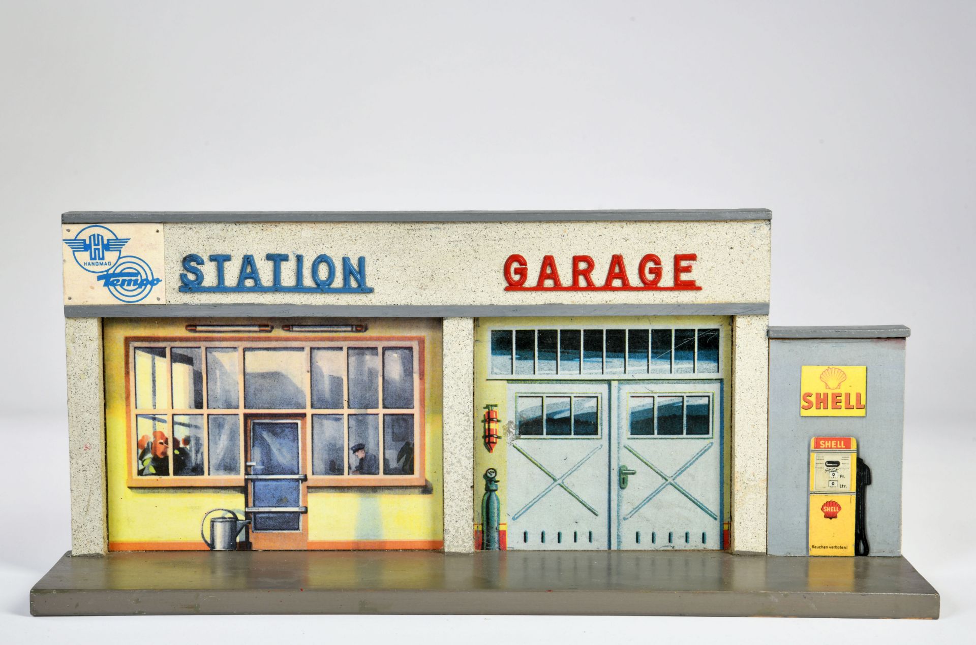 Schaufenster Display Shell Station Garage