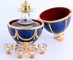 Imperial Collection Ultra Premium Vodka mit eiförmiger Schatulle im Faberge-Stil,